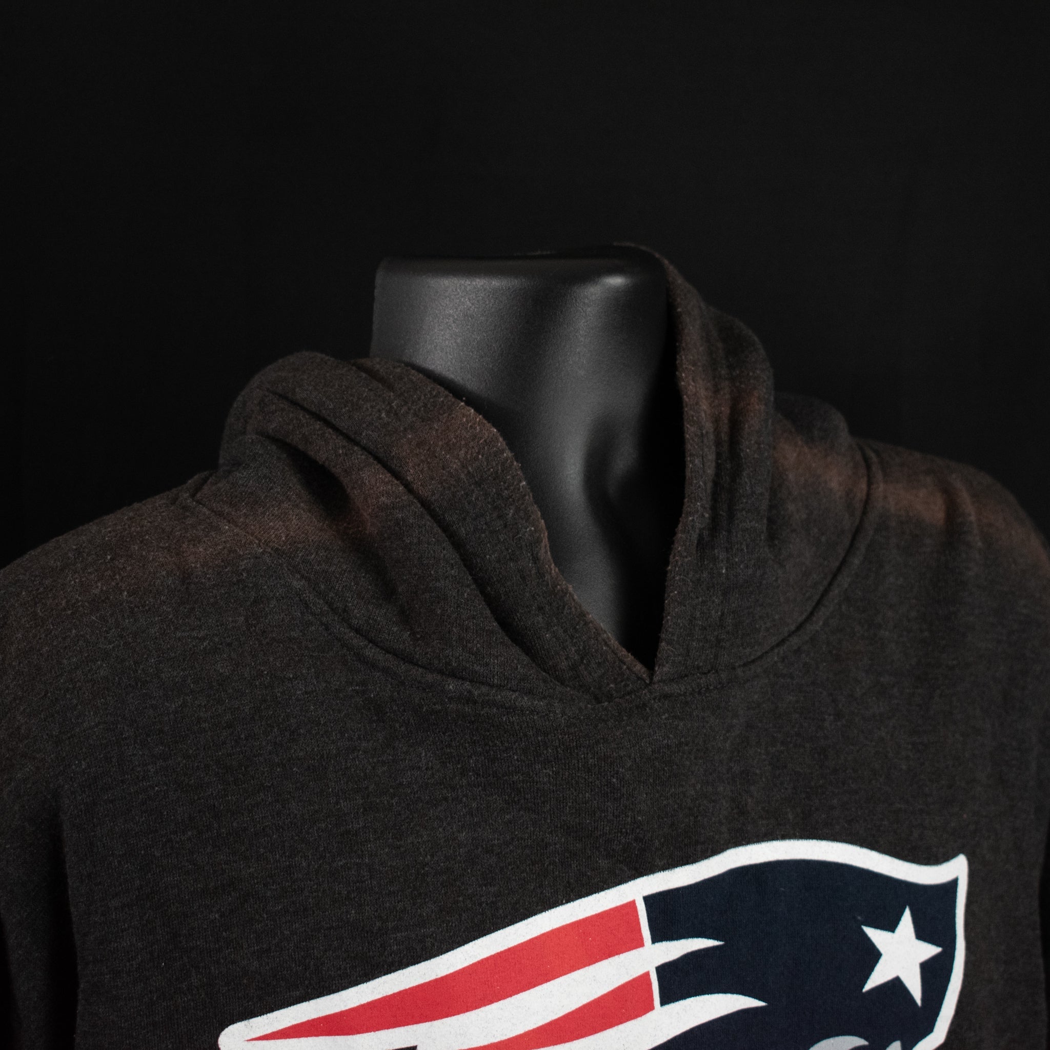 Patriots 2XL Adult Sweatshirt Dark Gray Team Apparel NFL Hoodie Damaged Pullover