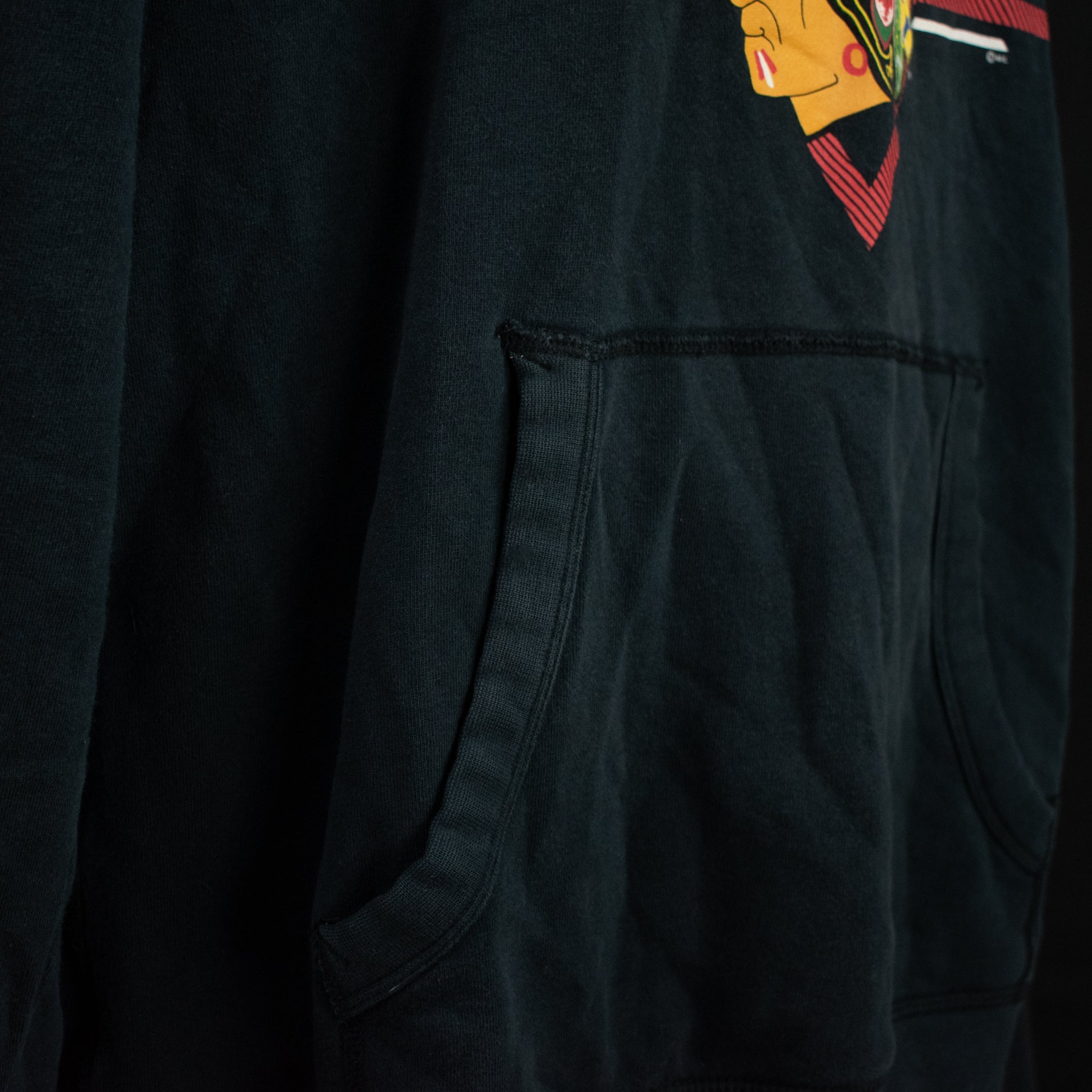 Chicago Black Hawks Black Sweatshirt Kids XL 18-20 Female Small Mitchell and Ness Authentic