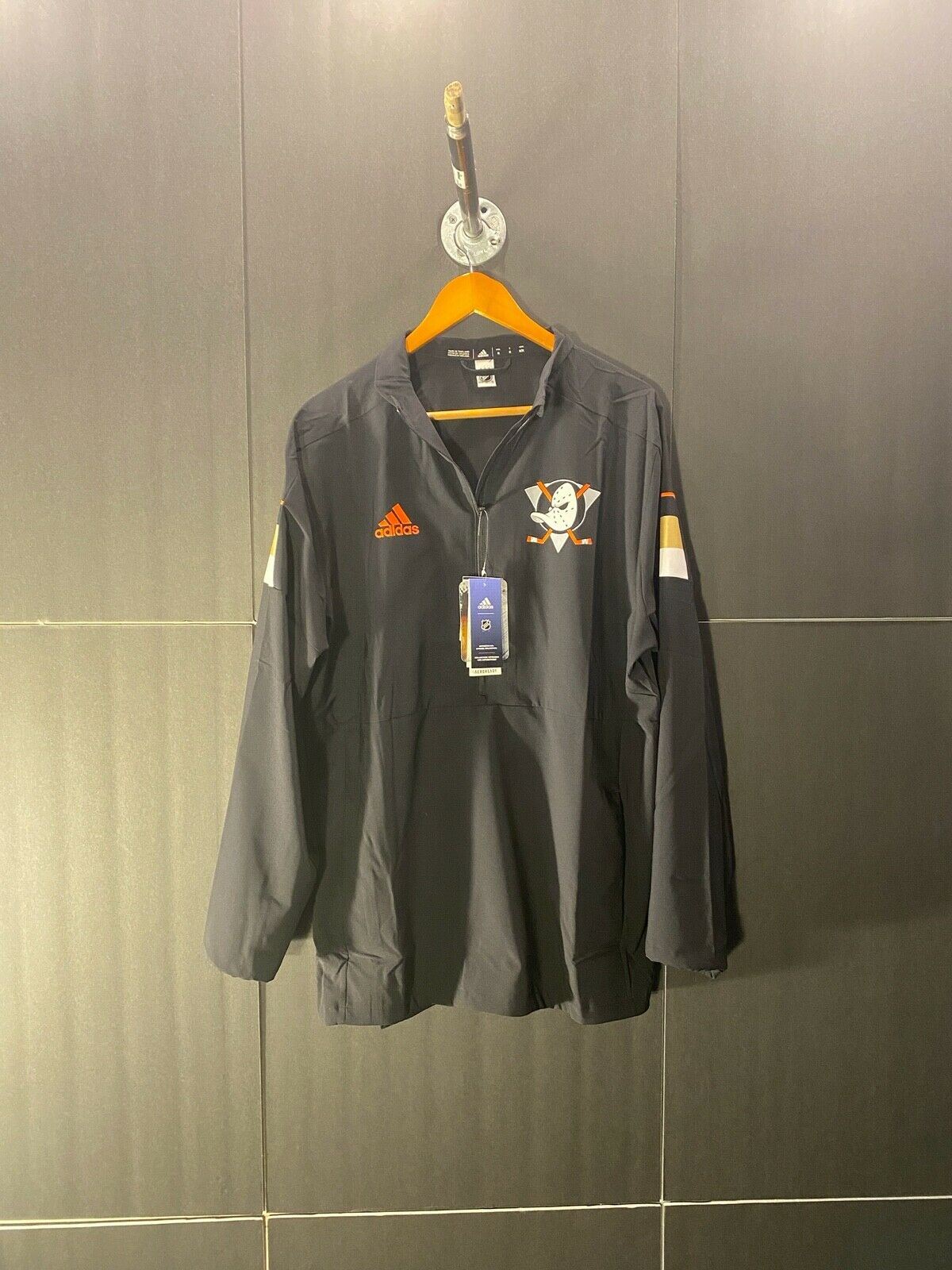 Adidas Anaheim Ducks Game Mode 1/4 Zip Long Sleeve PULLOVER M