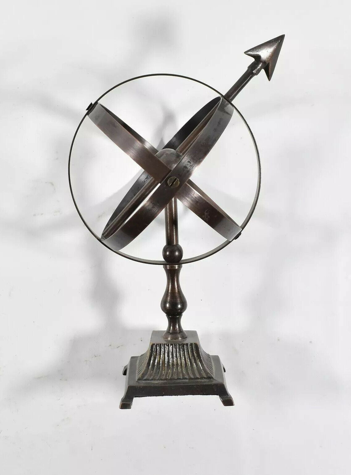 Global Arrow Statue Metal Desk Display Vintage Brass Used 9 inch