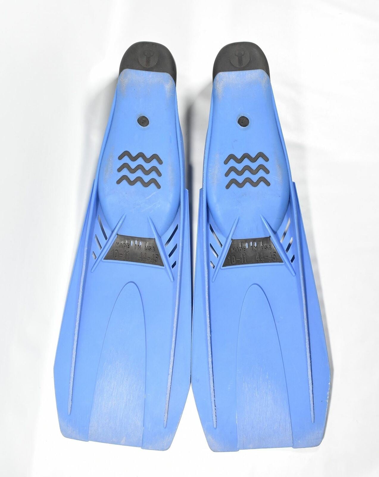US. Divers Blue Diving Flippers Pacifica 10-11 44-45 USA Used