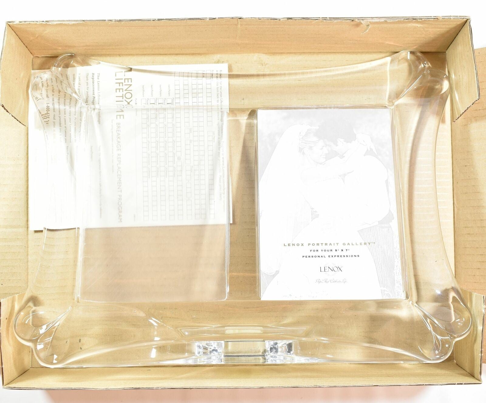 Lenox Wedding glass Frame 2 5x7 New with box Clear Standing wedding display