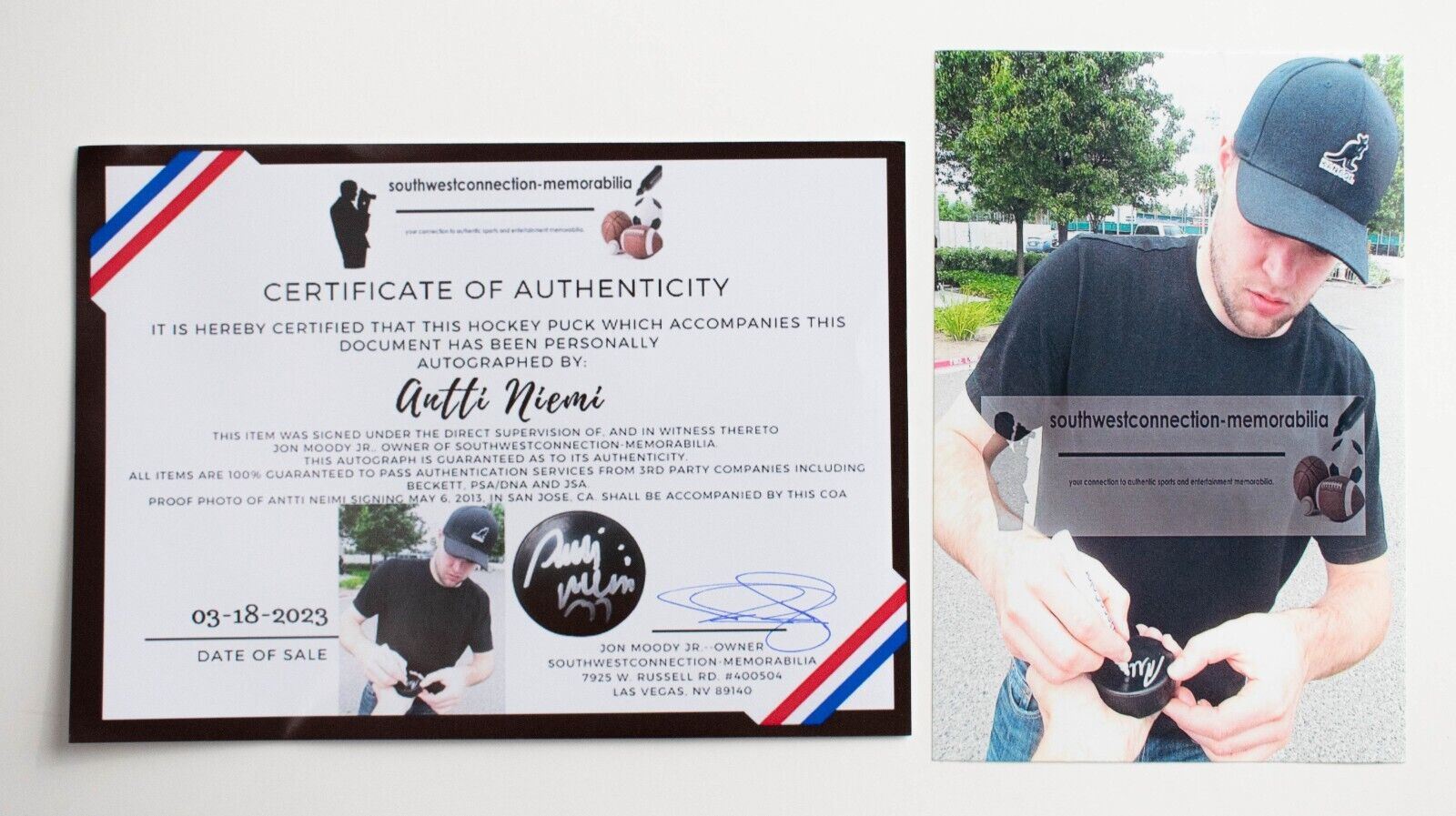 Antti Niemi Signed Puck COA W Cert Authentic Chicago Blackhawks NHL Hockey
