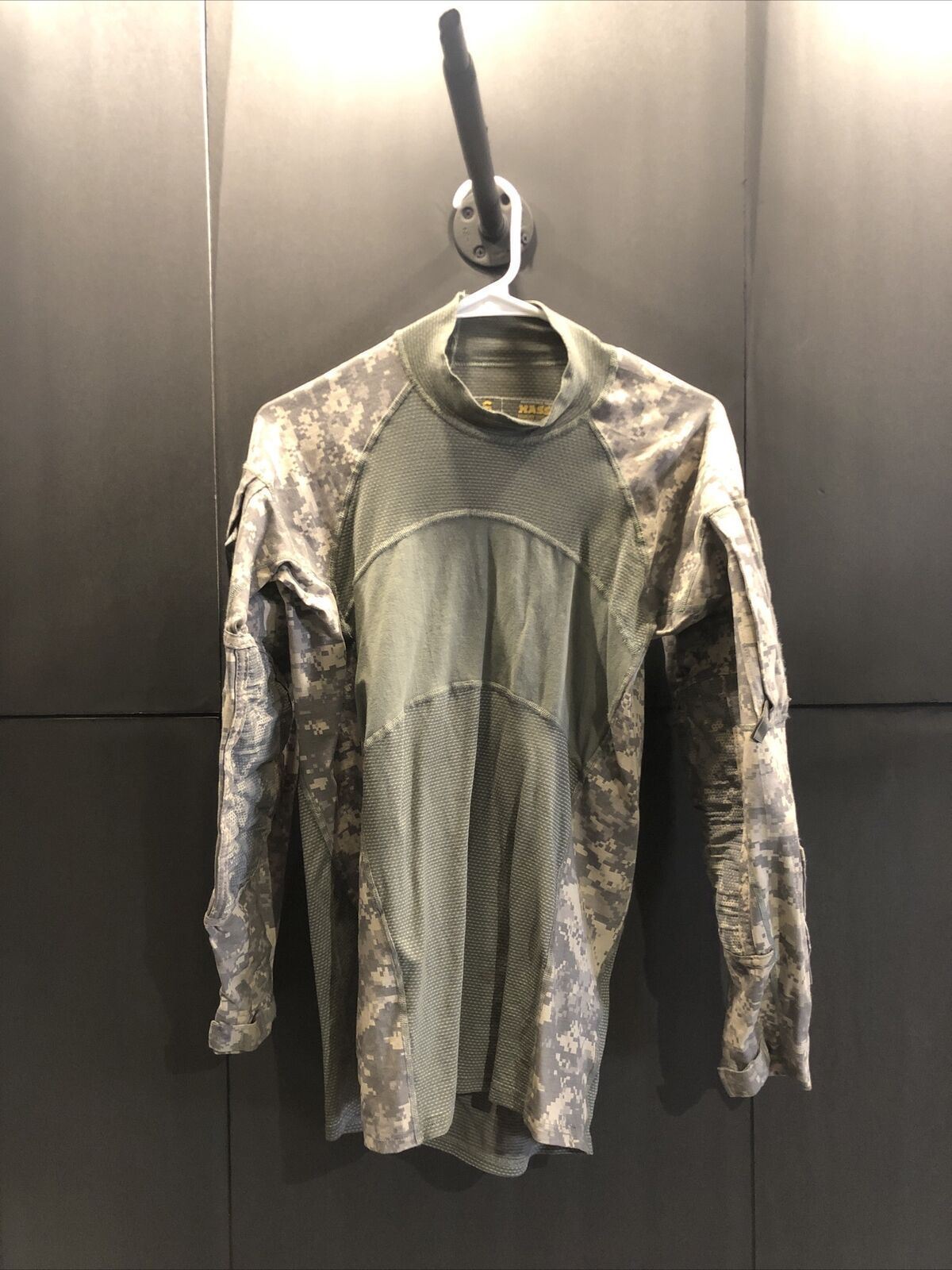 Massif ACU Digital Camo Military Long Sleeve Lightweight Combat Shirt SMALL USED