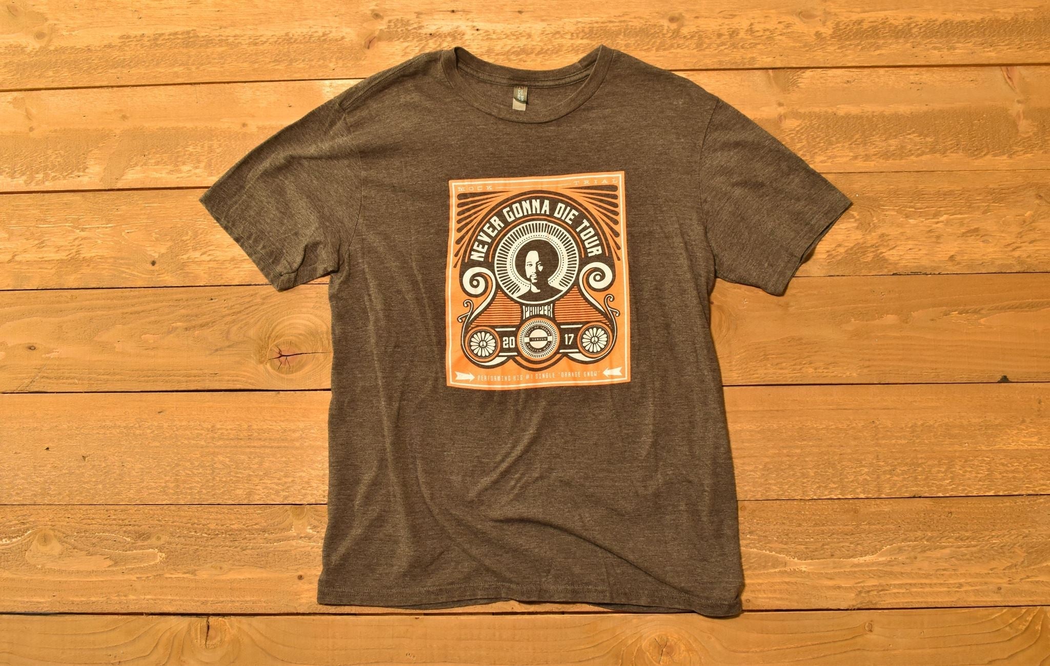 Mock Trail never going to die 2017 Mens T Shirt Medium used Highschool