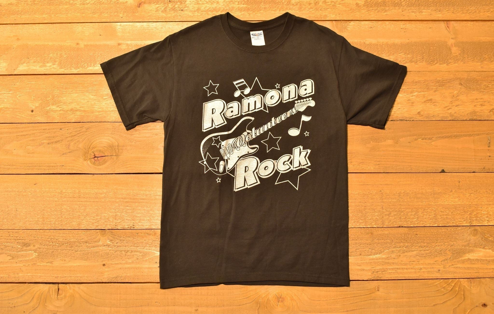 Ramona Volunteers Rock Medium T-shirt Used Heavy weight Blend