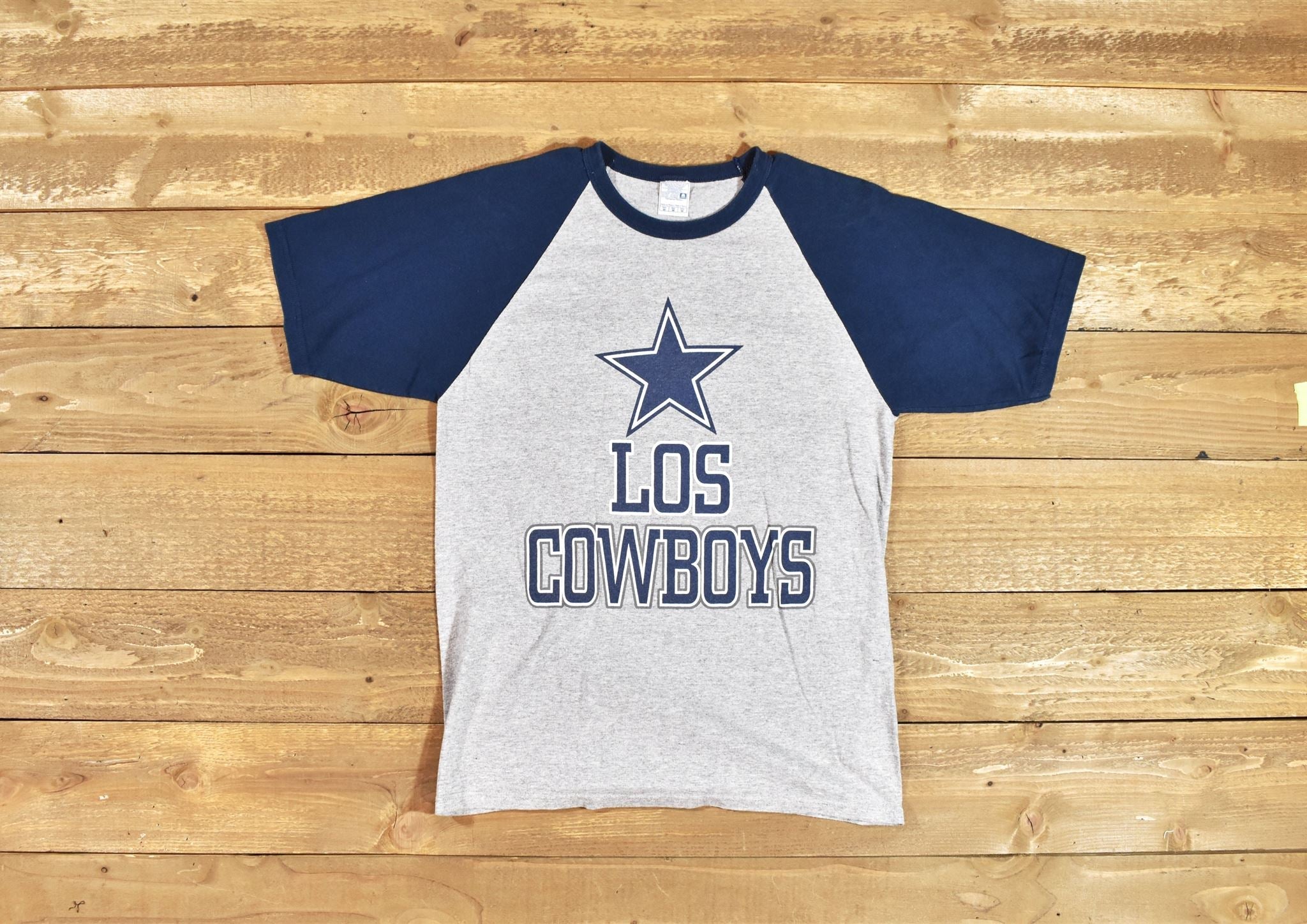 Dallas Cowboys mens long sleeve Medium Los Cowboys Shirt Used