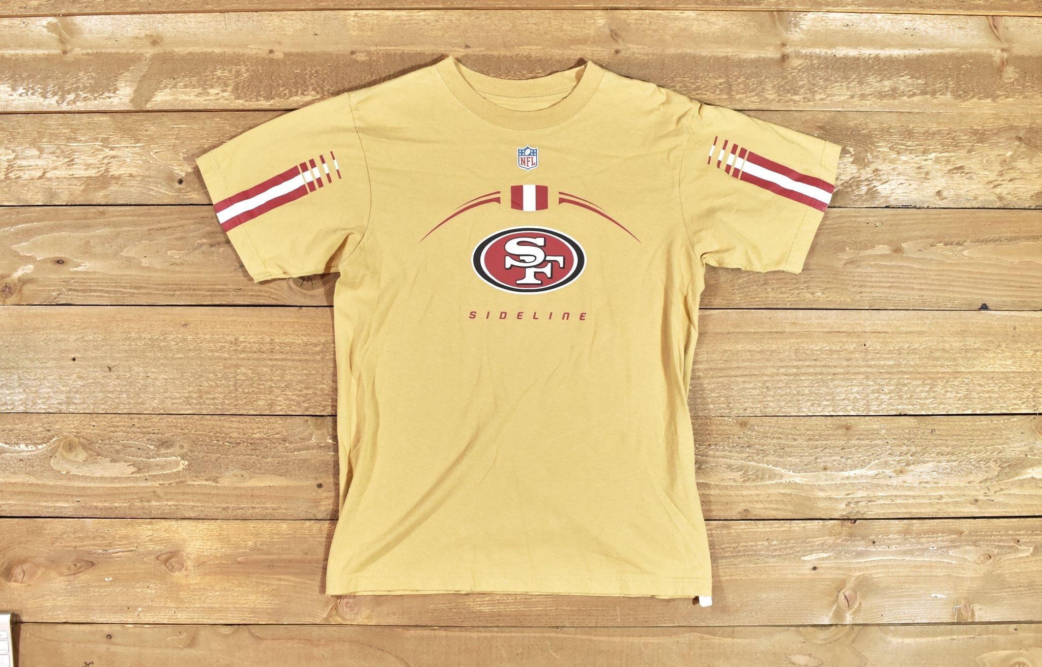 San Fransisco 49ers t shirt Medium tee Mens Used NFL Football Shirt