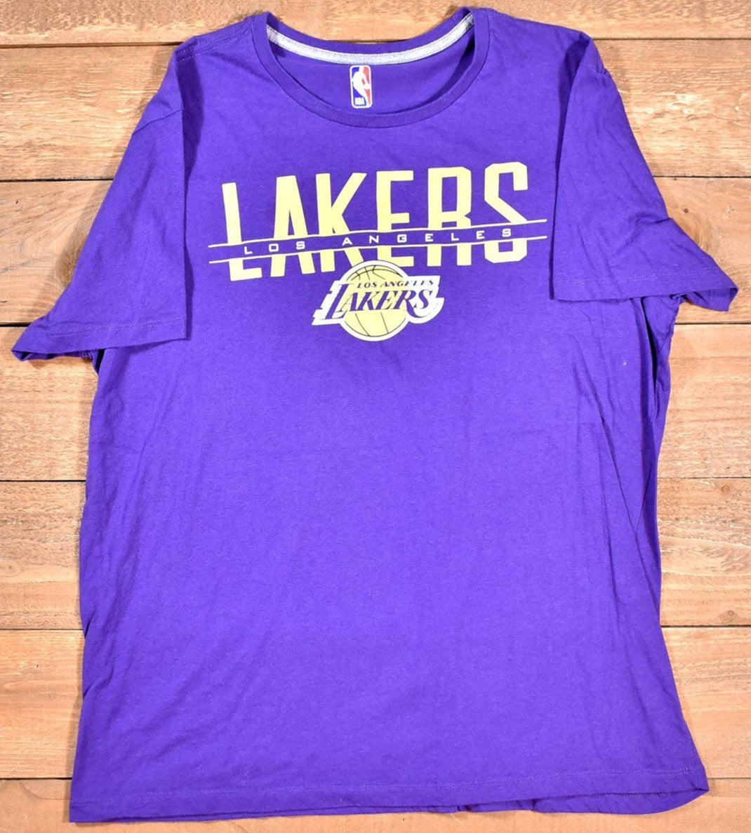 NBA Lakers Large Purple t shirt Los Angeles Authentic NBA Used