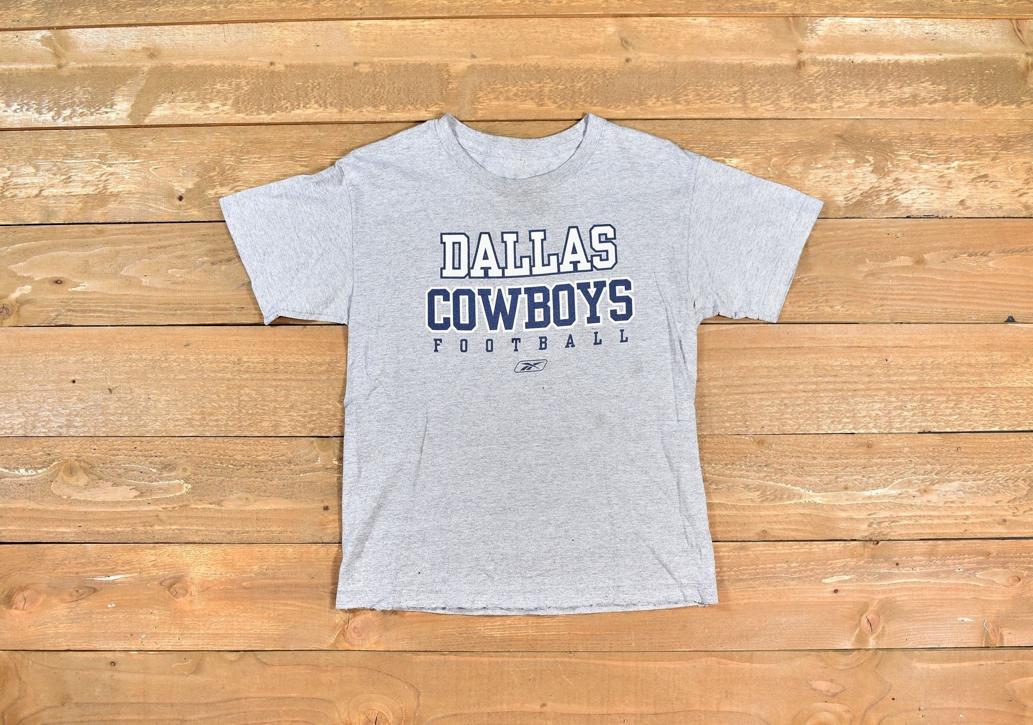 Dallas Cowboys Football rebook Mens t shirt grey Small used