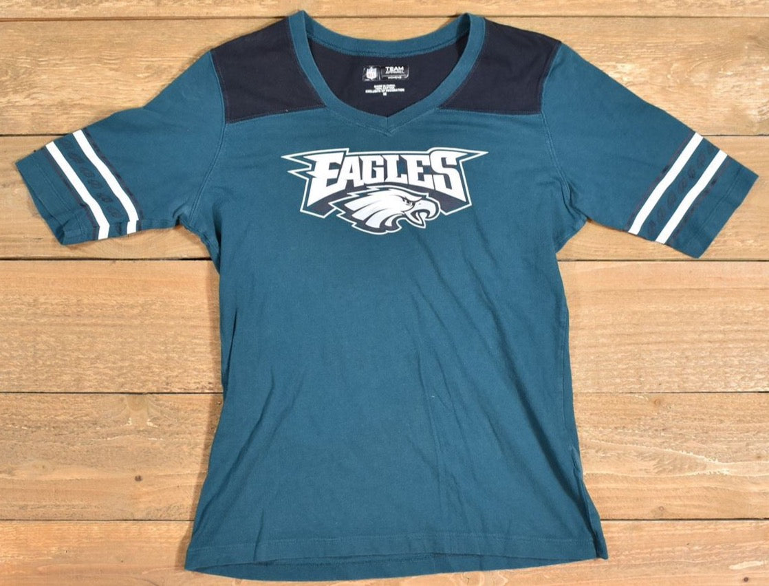Eagles female t shirt Medium team apparel NFL Football Shirt Used