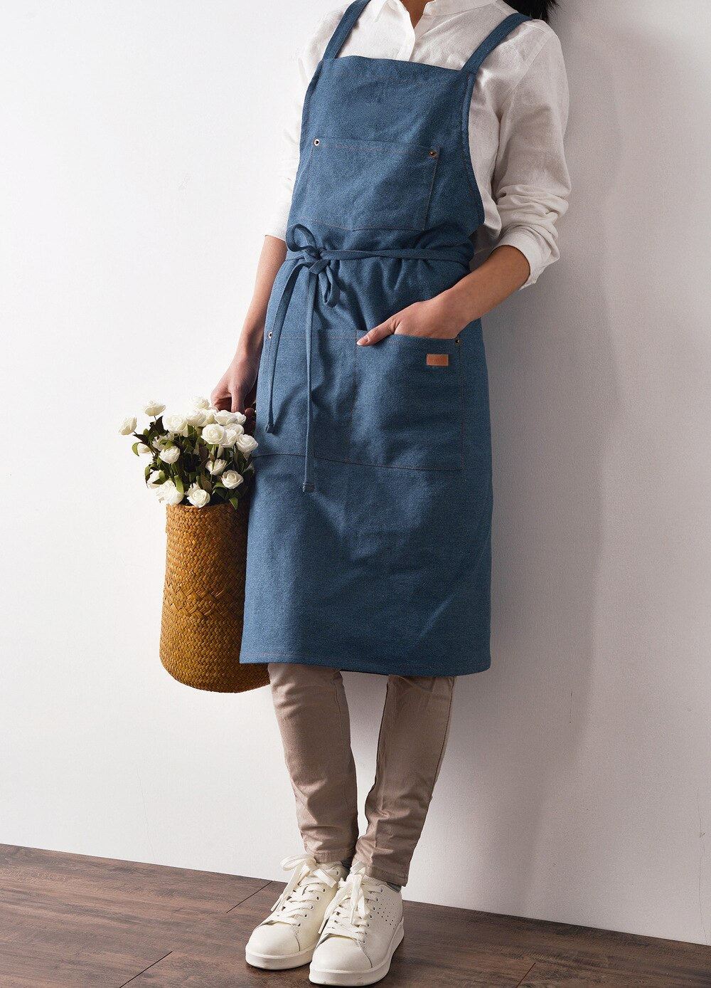 New Unisex Denim Apron Vintage Gardening Works Apron Adjustable Kitchen Cooking