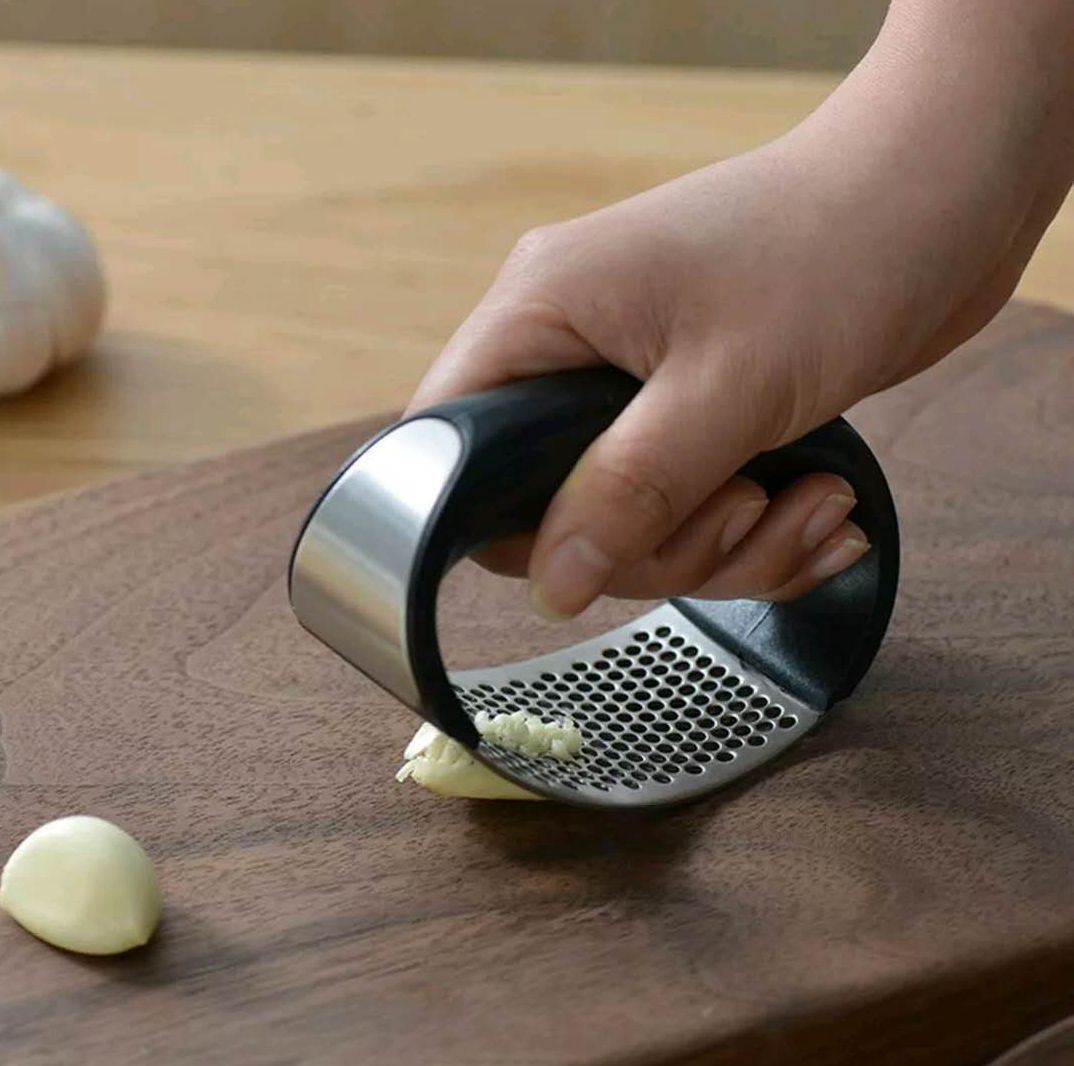 1pcs Stainless Steel Garlic Press Manual Garlic Mincer Chopping Garlic Tools Cur