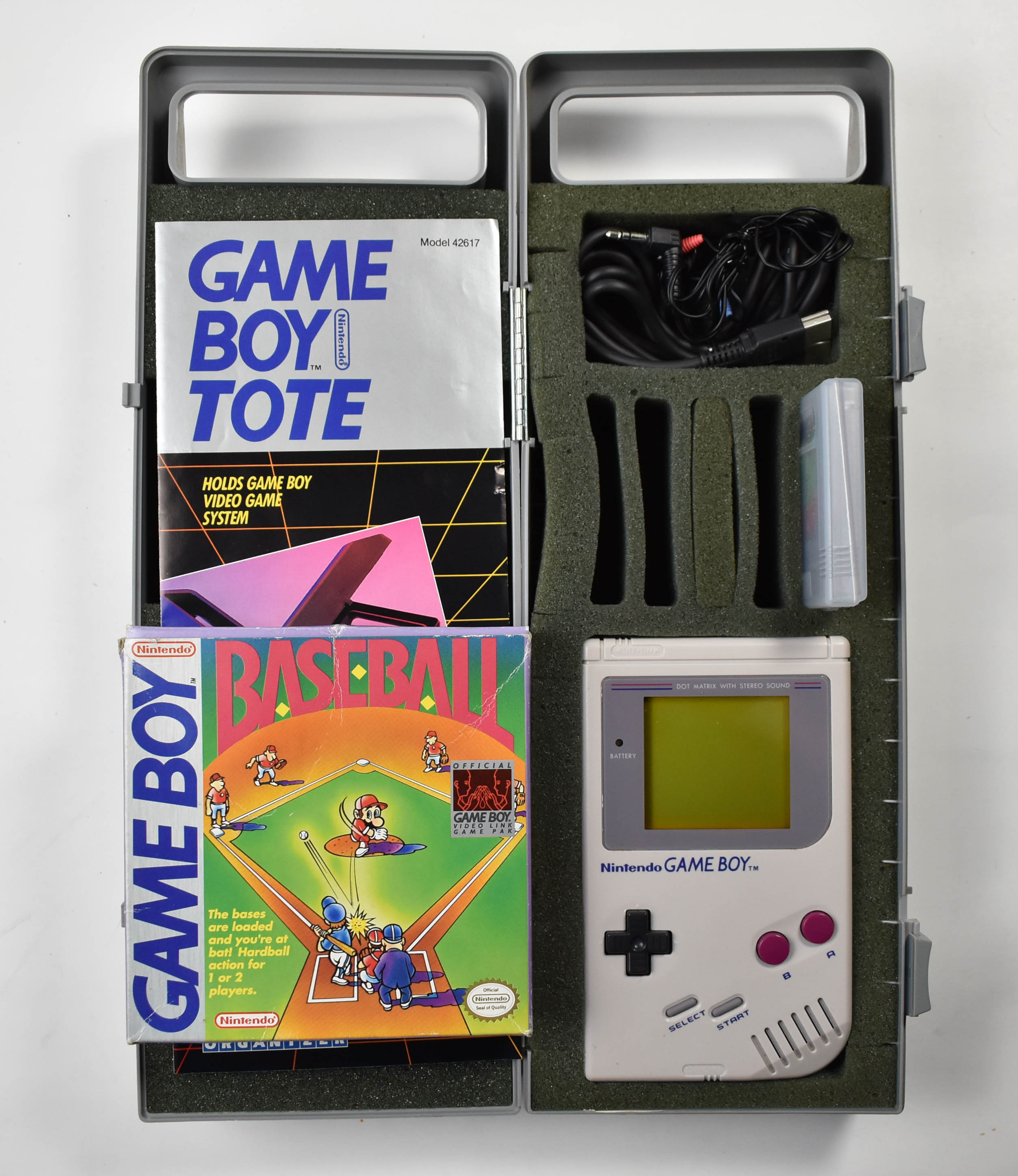Nintendo Game Boy Carry Tote with Gameboy System and Game AMAZING Condition!