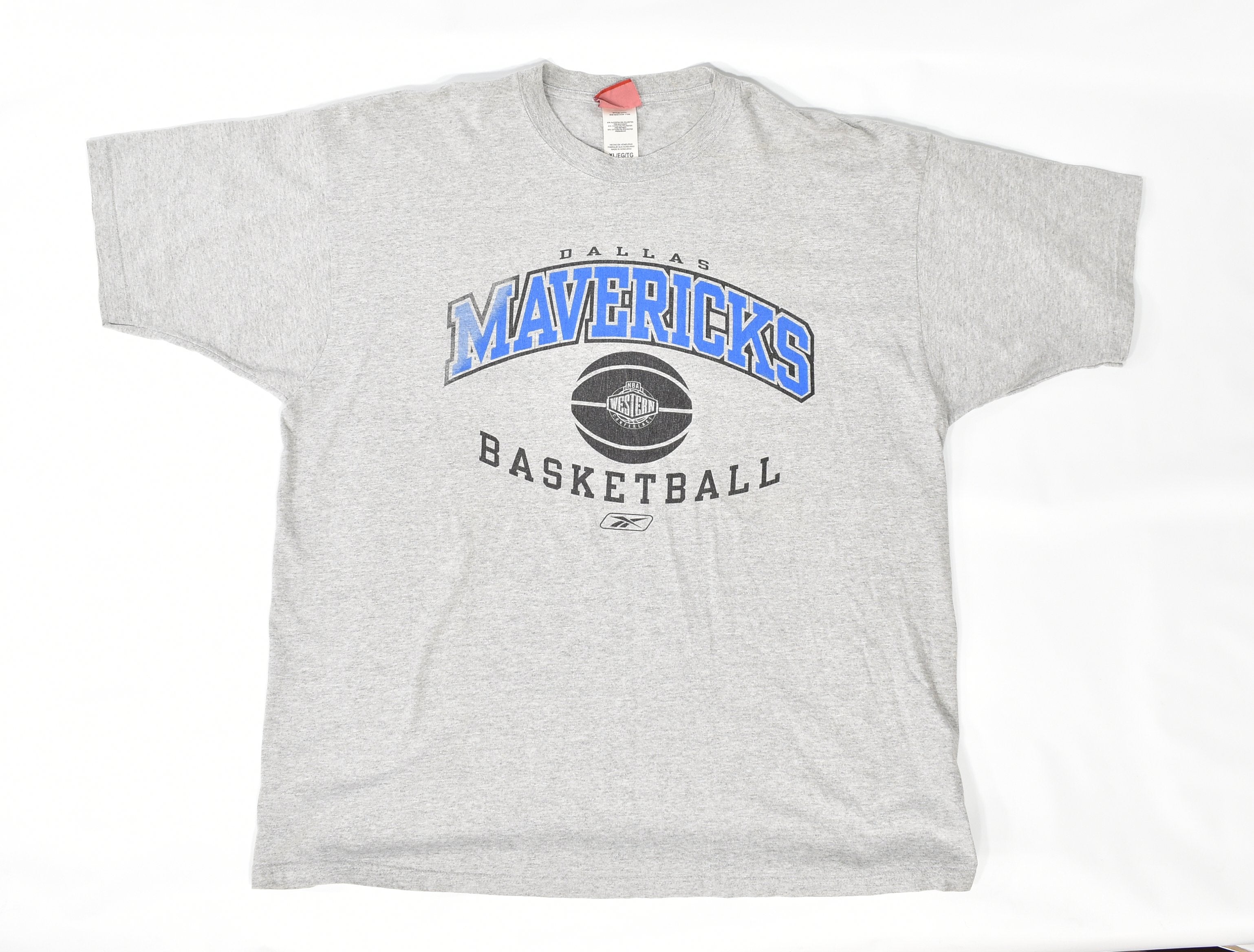 Dallas Mavericks Basketball Mens NBA T shirt XL Reebok used shirt