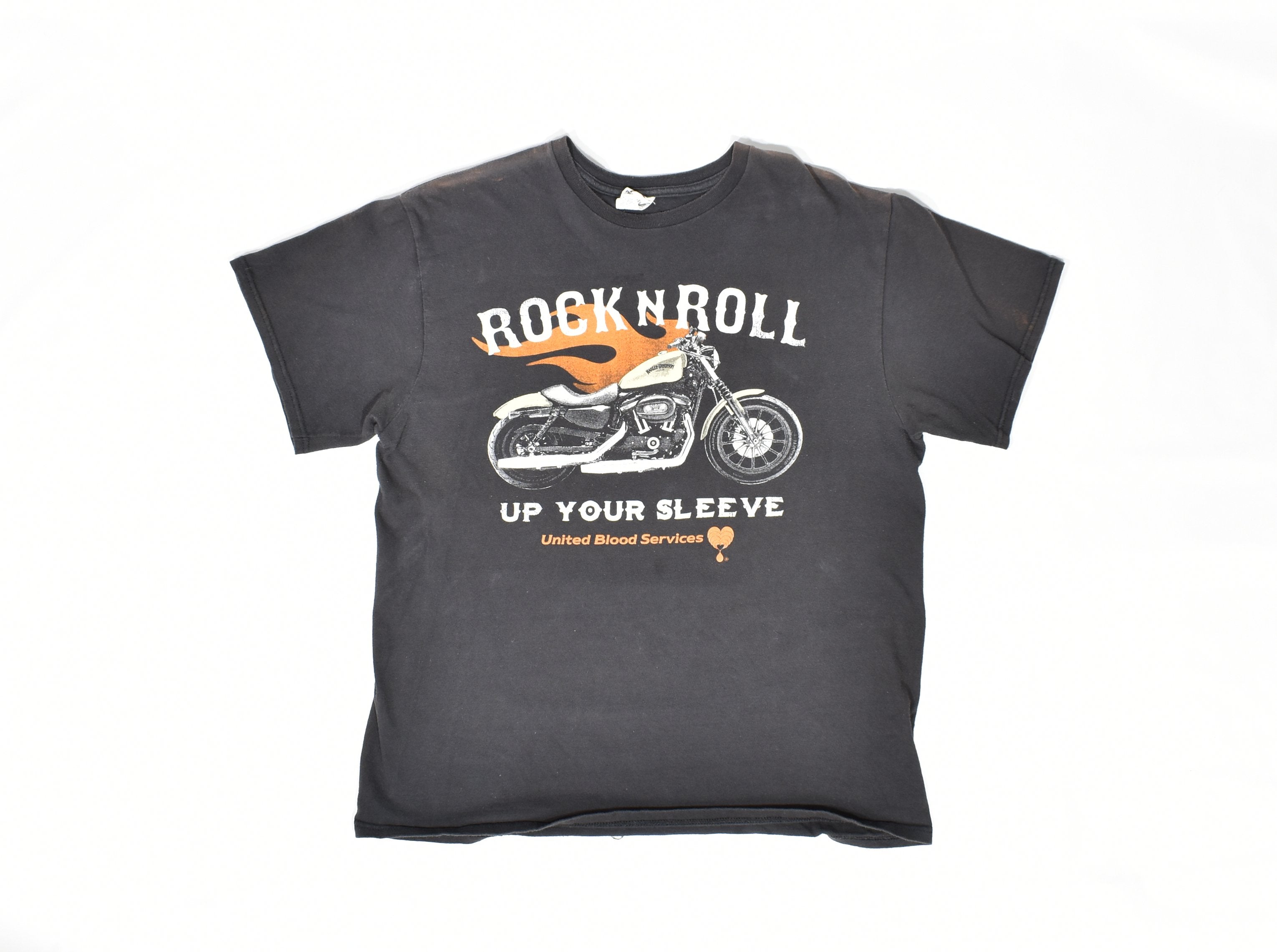 Rock N Roll Up Your Sleeve Motorcycle Blood Drive used t shirt mens Large