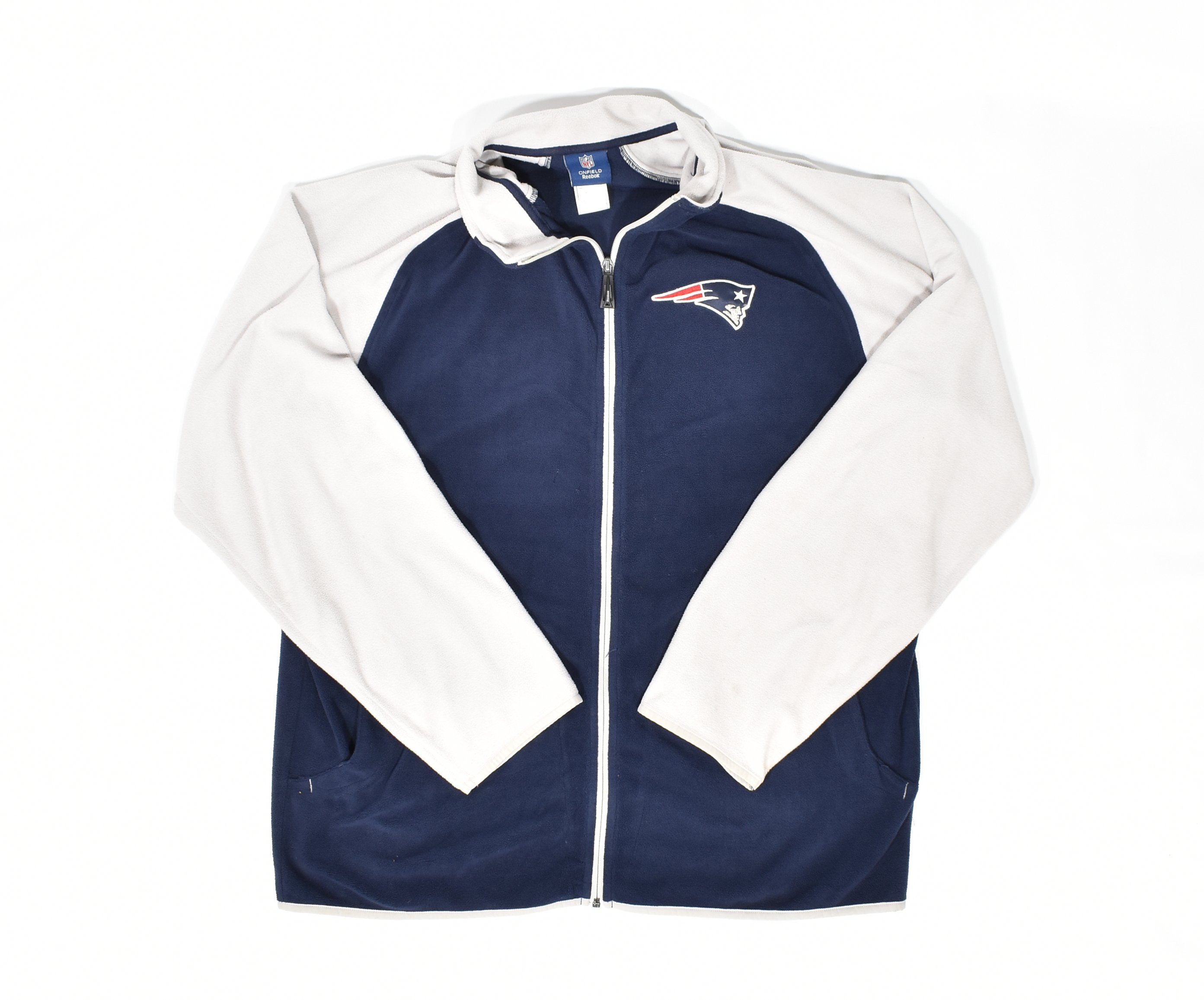 New England Patriots mens Fleece Jacket Soft Used NFL Football Large ZIP Up