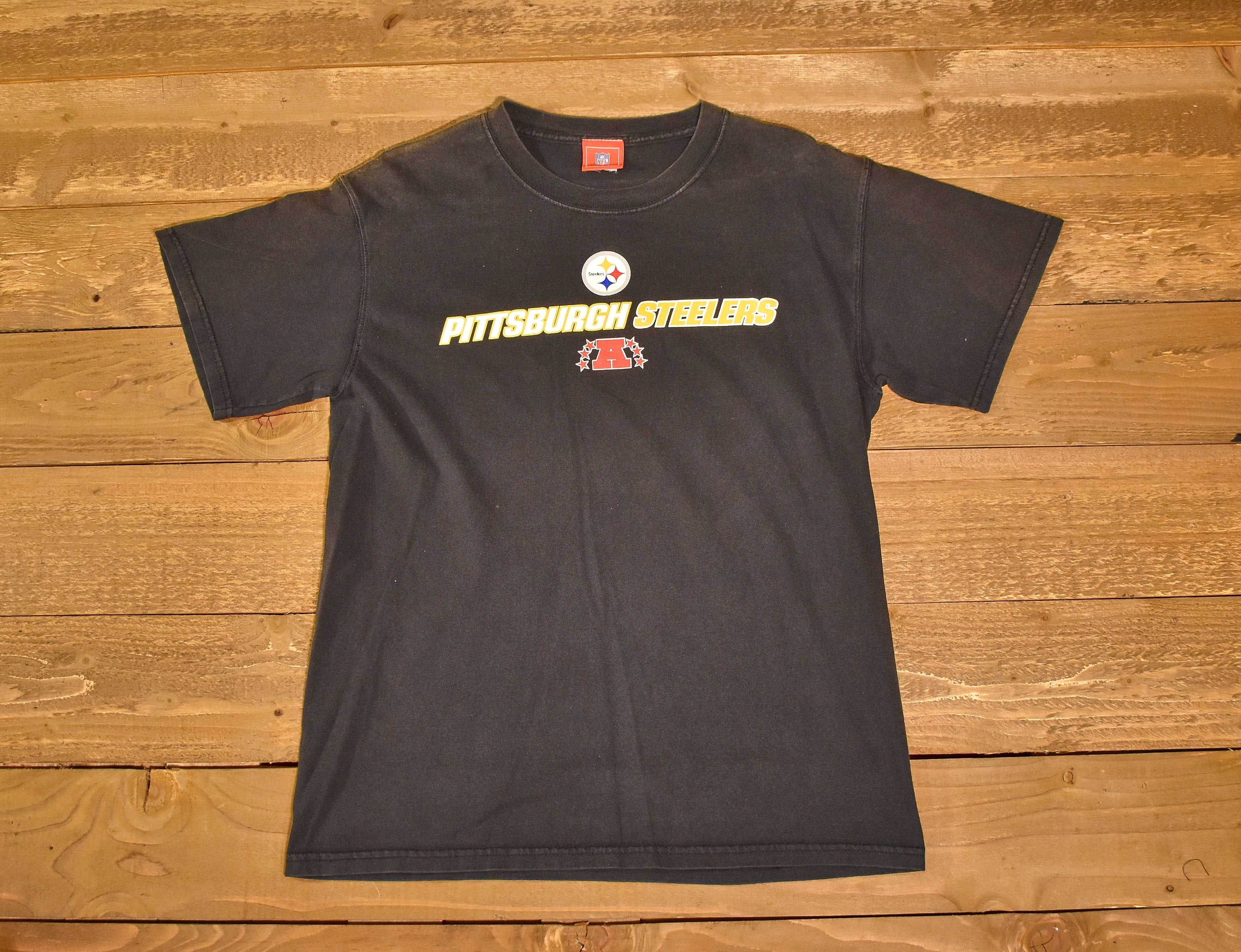 Pittsburgh Steelers mens t shirt Large used authentic NFL Branded