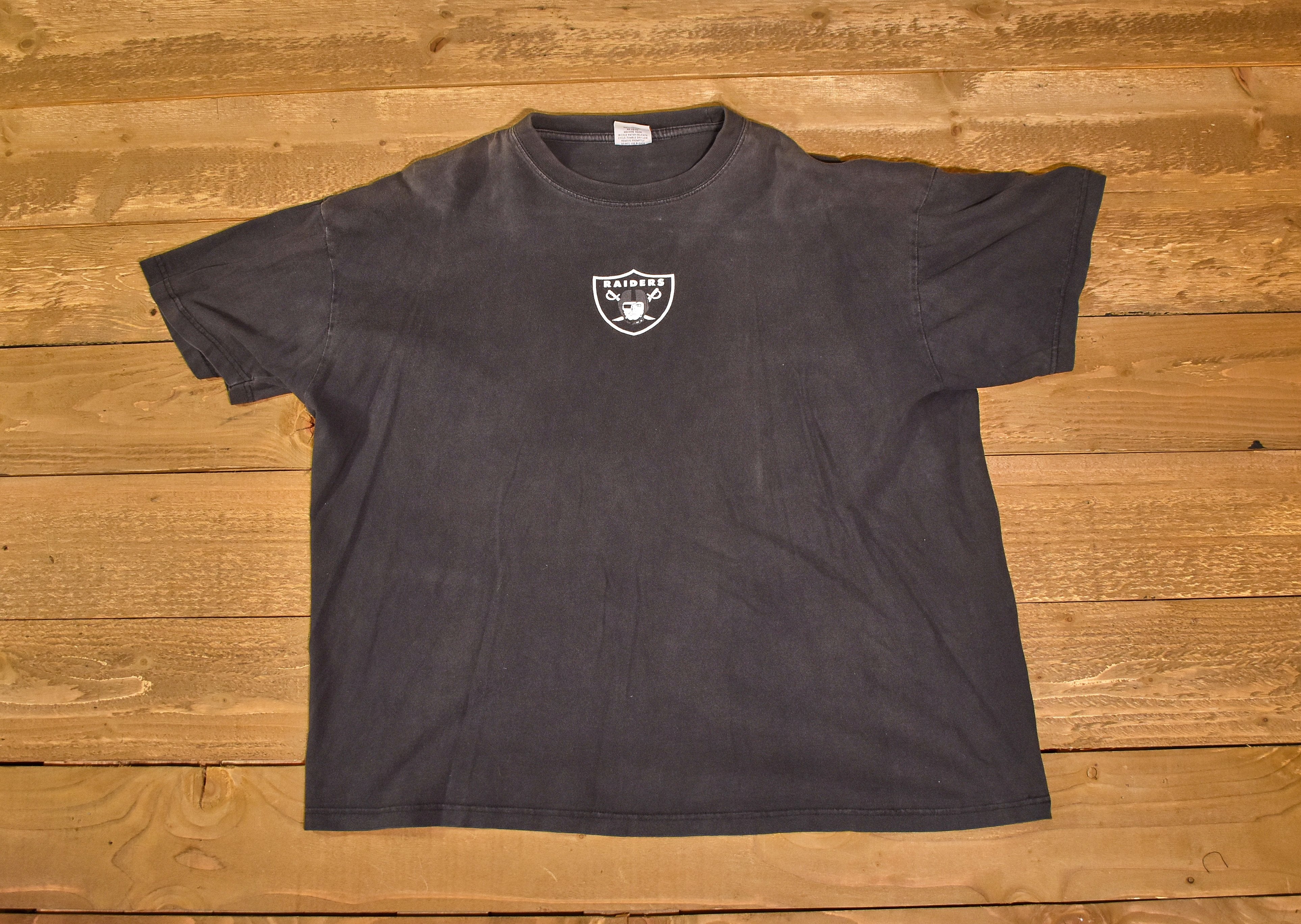 Oakland raider t shirt 2xl mens tee Faded used Football shirt NFL