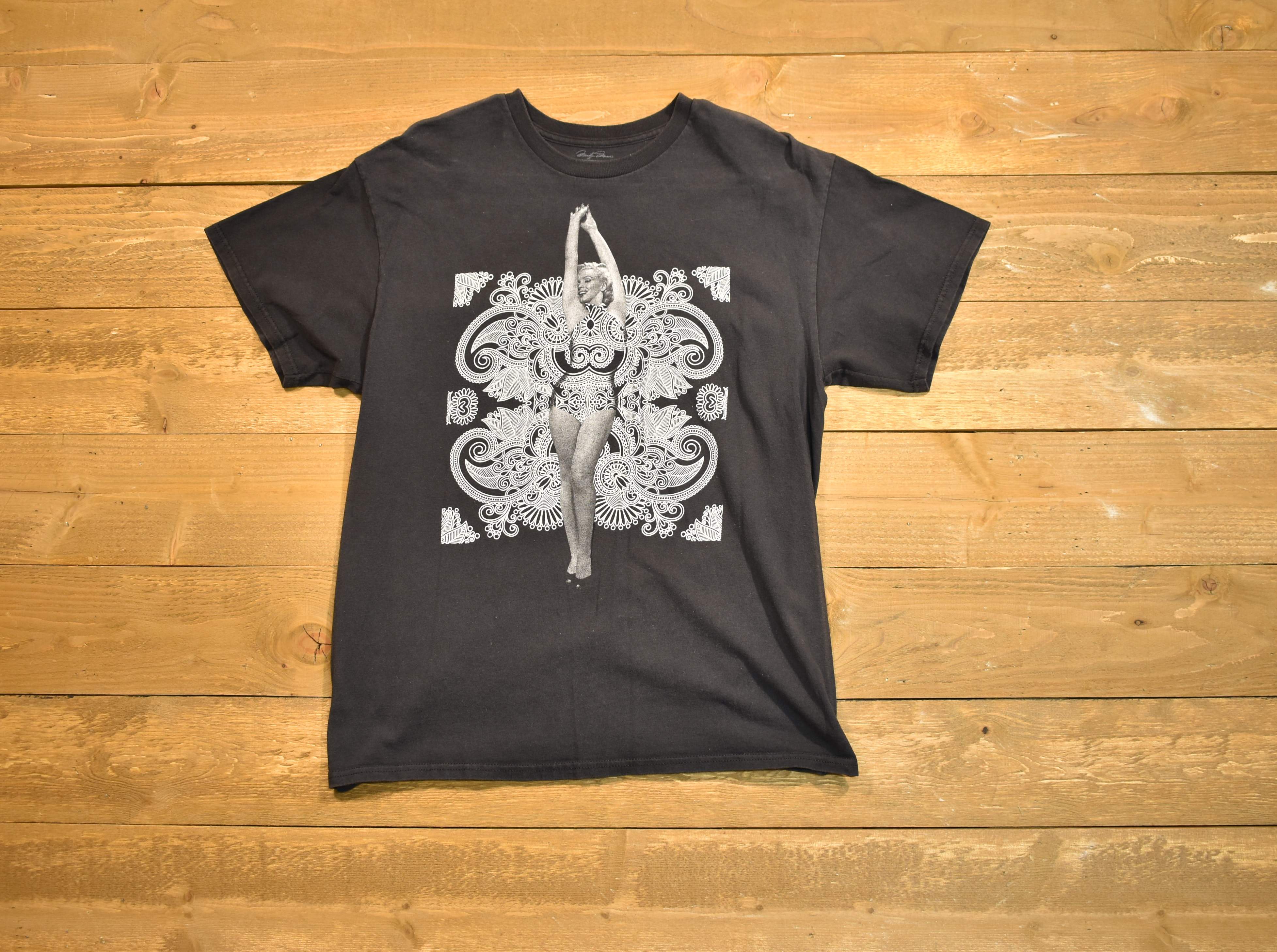 Marilyn Monroe man's T-shirt large authentic used