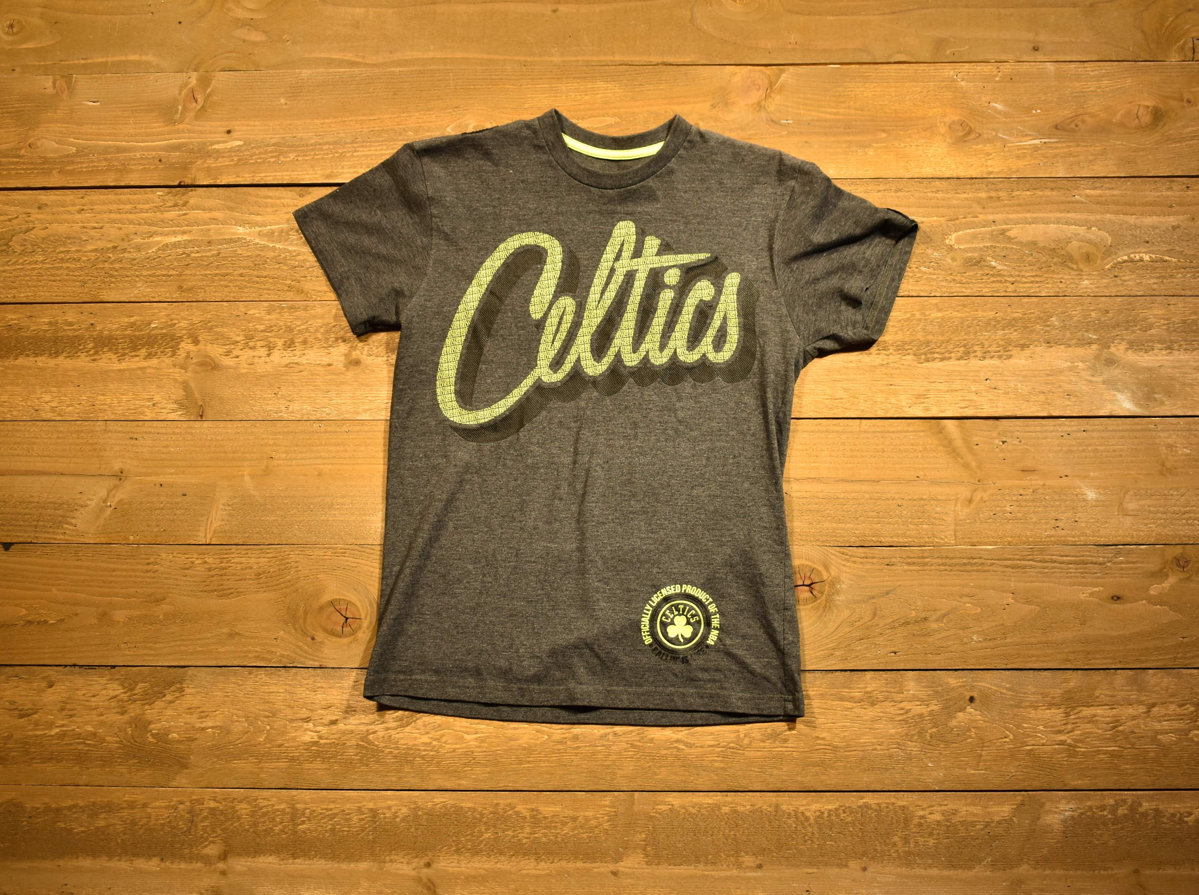 Boston Celtics NBA T-shirt small basketball gray authentic used
