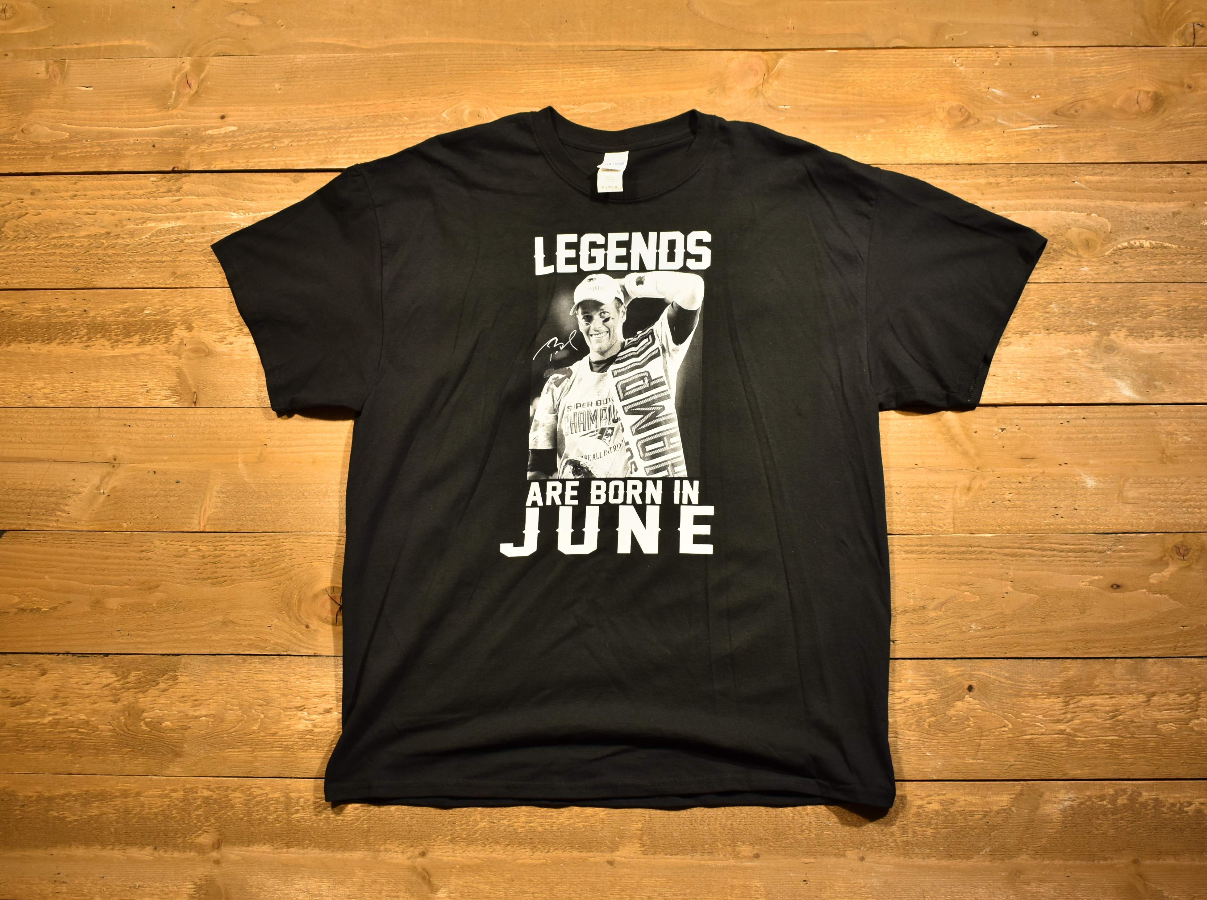 Legends are born in June tom Brady men's T-shirt used X - large