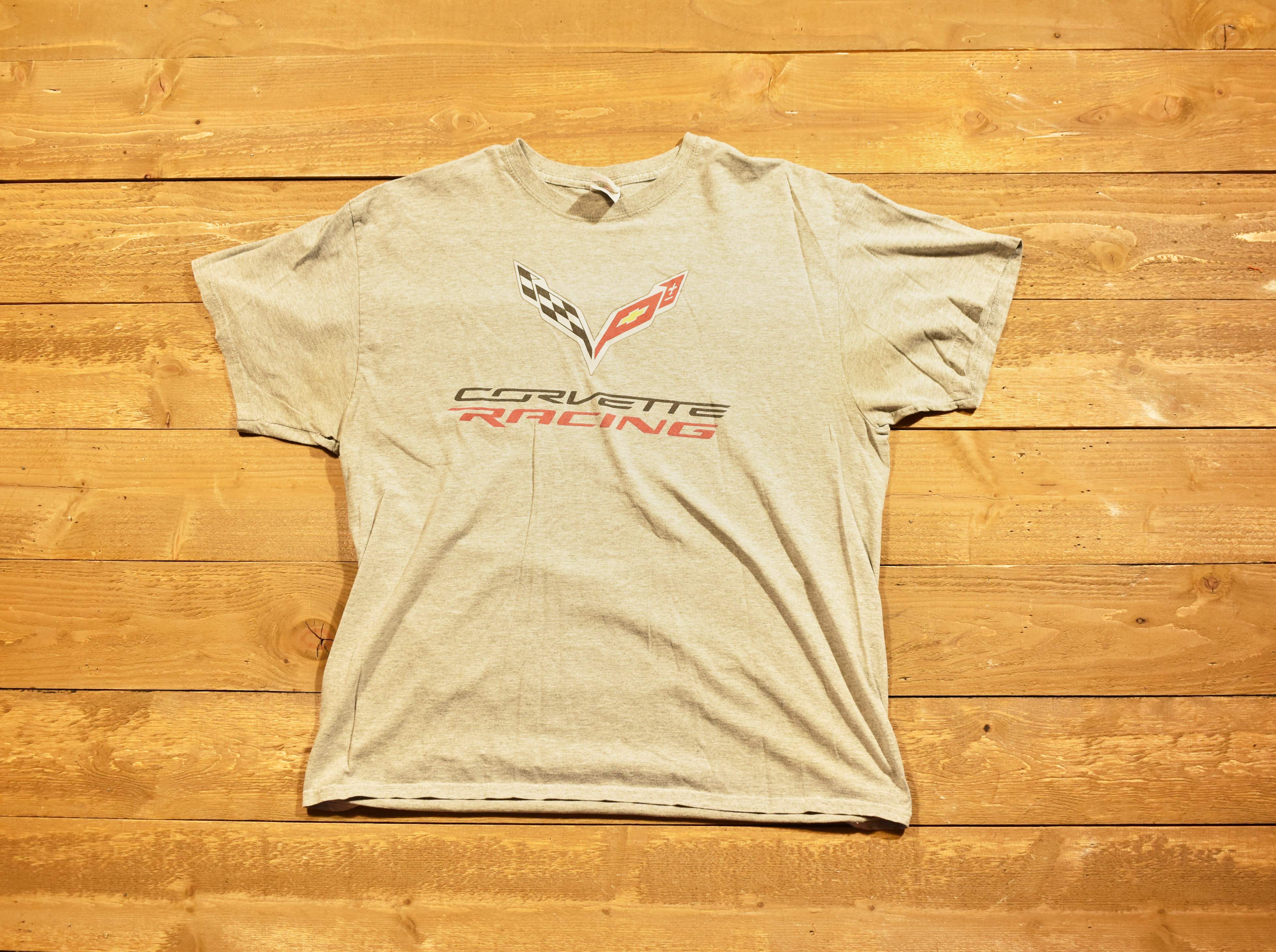 Chevrolet racing men's T-shirt Corvette XL gray used