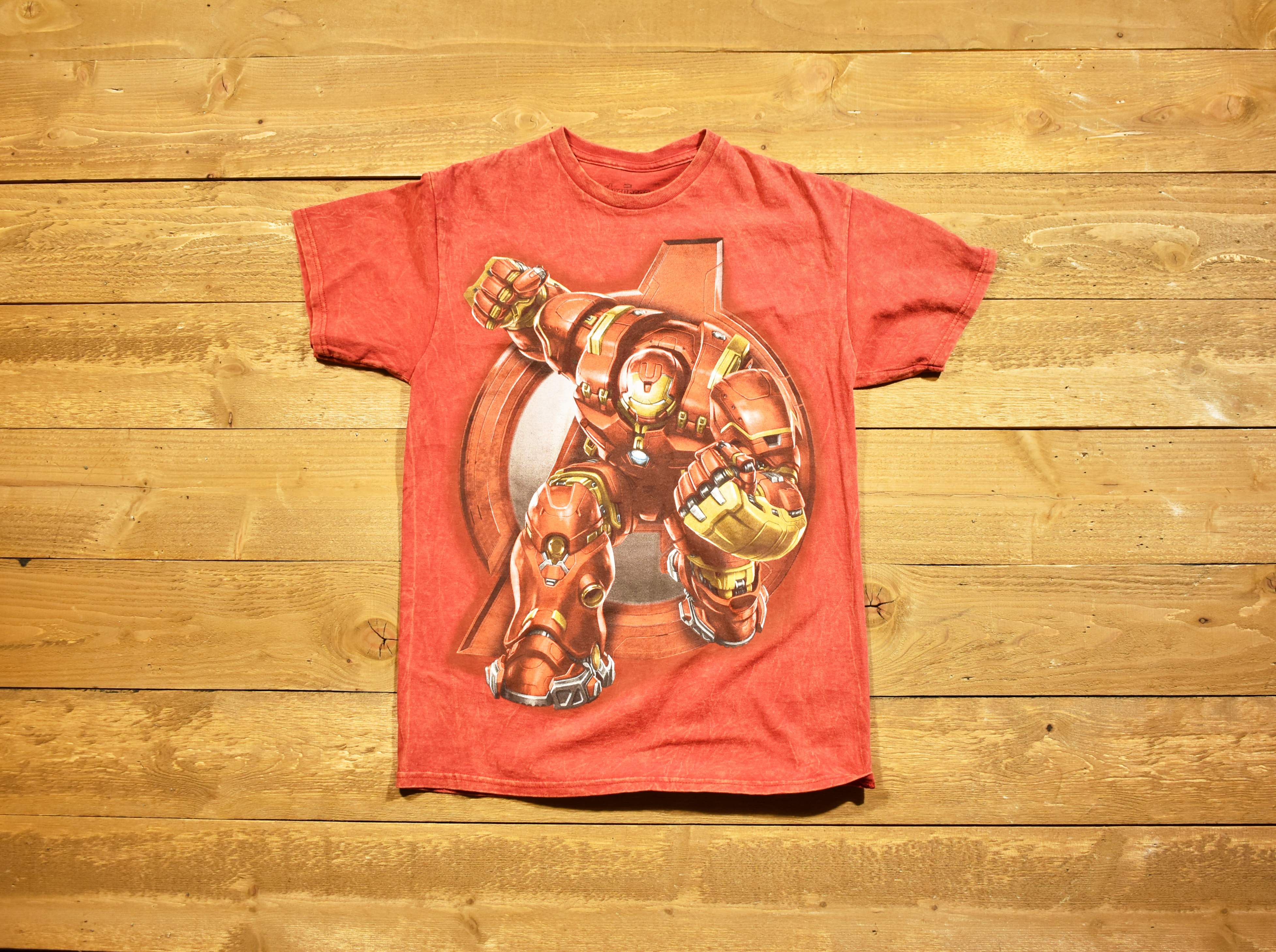 Iron Man T-shirt medium men's T-shirt avengers age of Ultron used