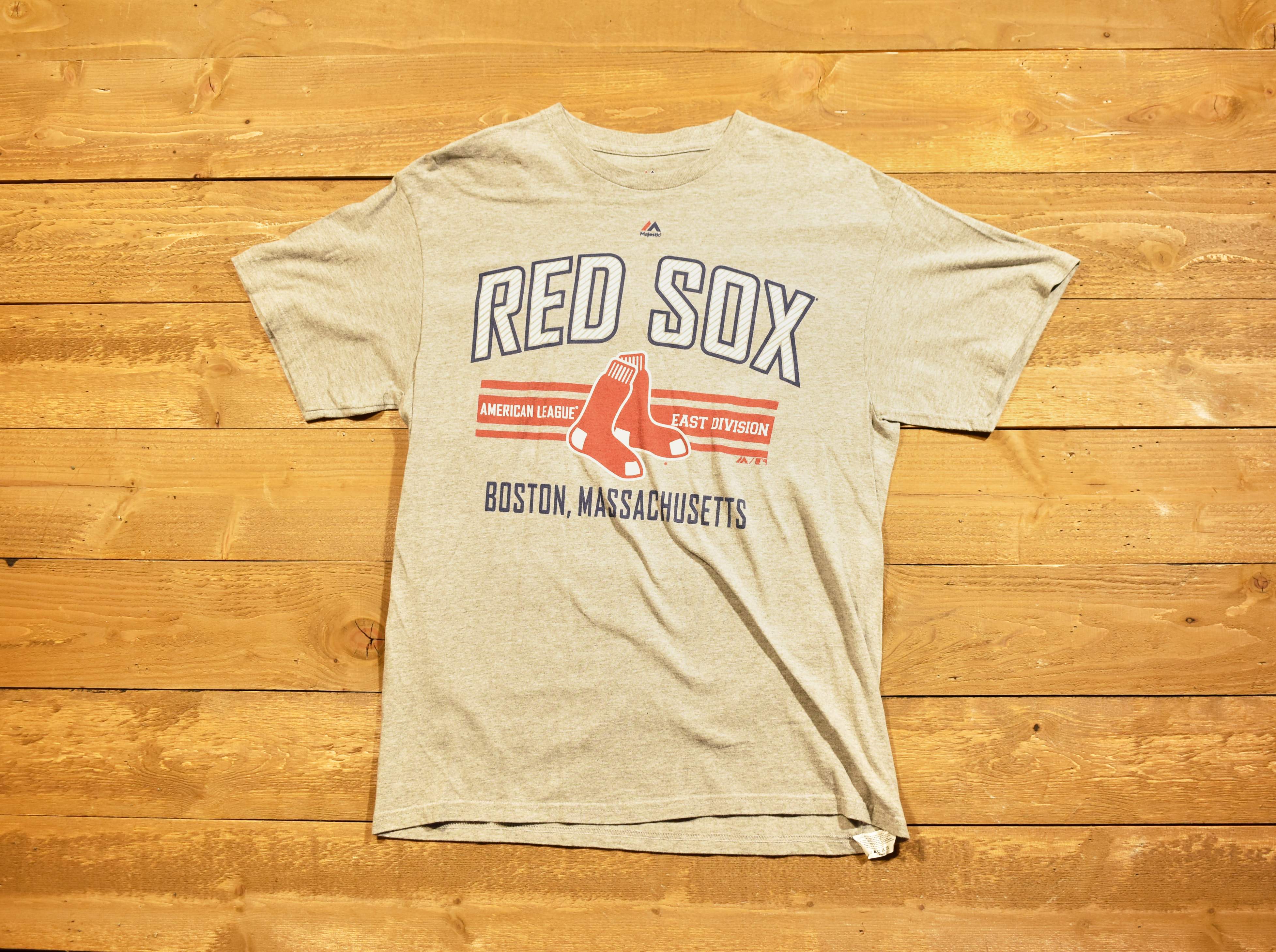 Boston Red Sox men's T-shirt large gray majestic MLB baseball T-shirt