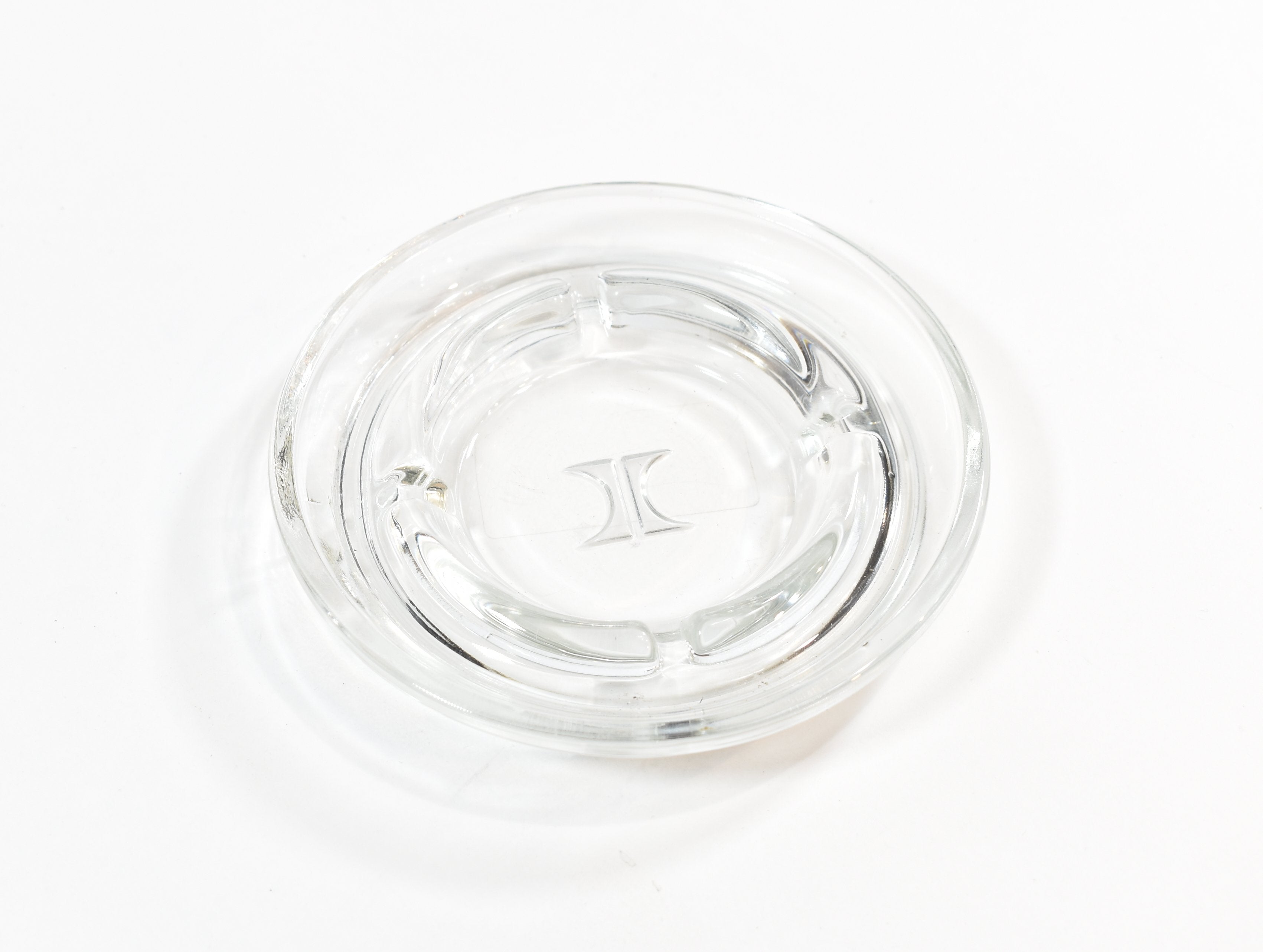 Glass Ash Tray 5 inch glass Ash tray Clear NO DAMAGE