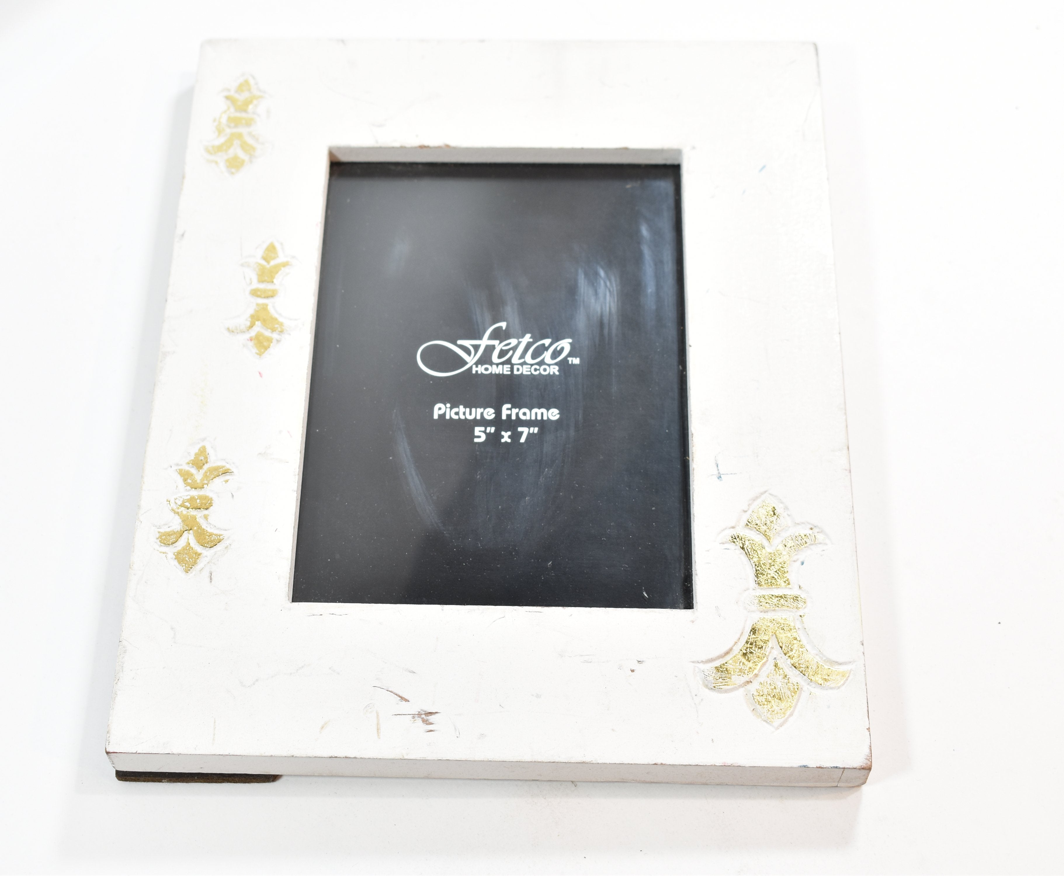 5 x 7 Wood Picture Frame Home decor White used