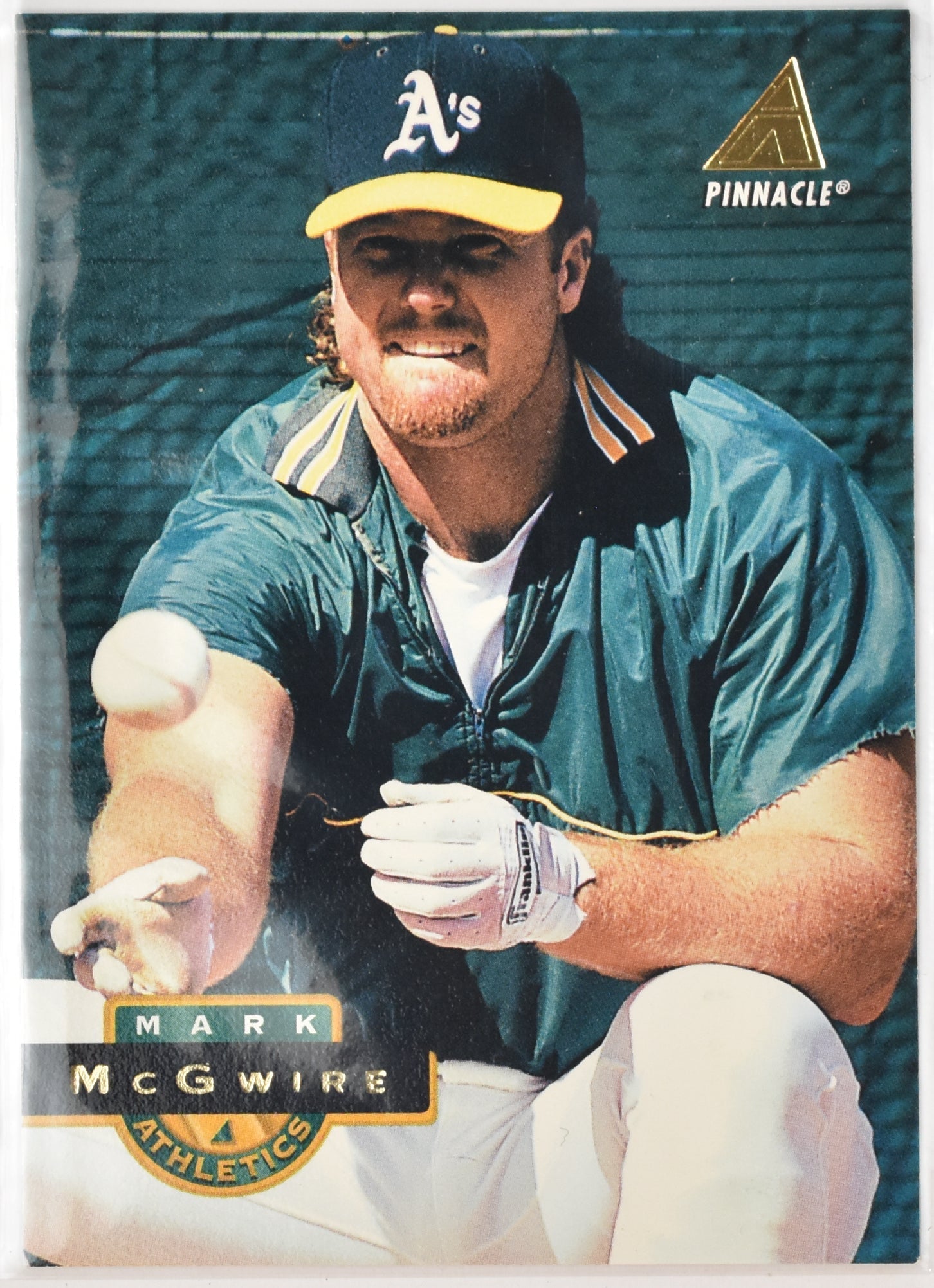 Mark McGwire Baseball Card 300 Pinnacle 1994