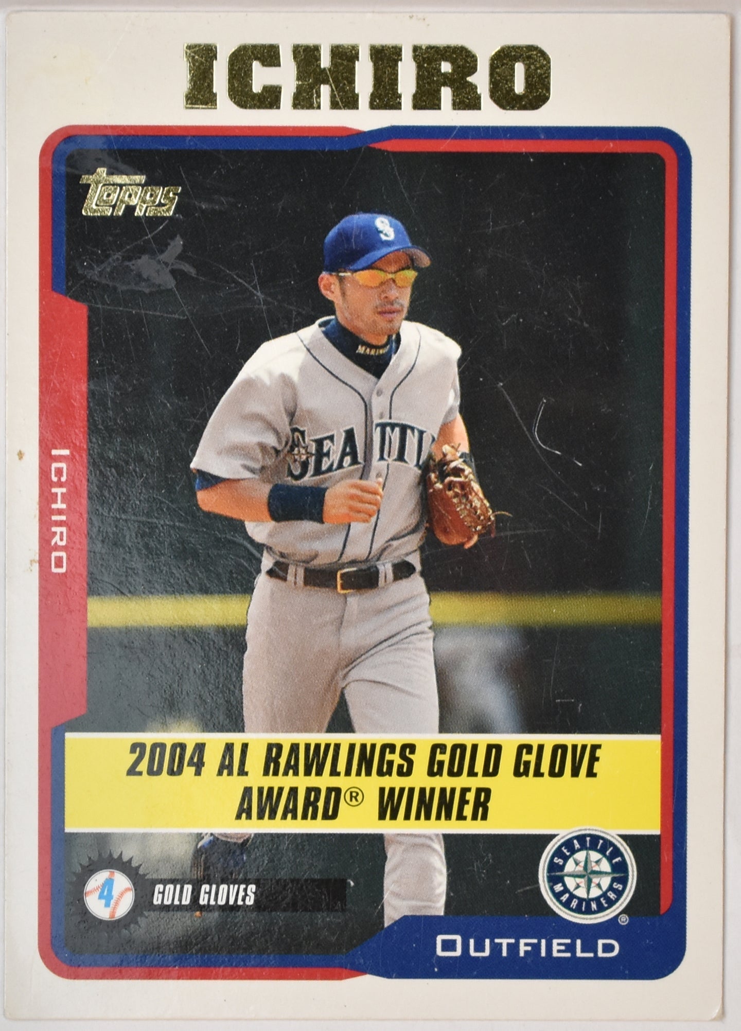 Ichiro 702 Topps Baseball Card 2005 Gold Glove Award Card
