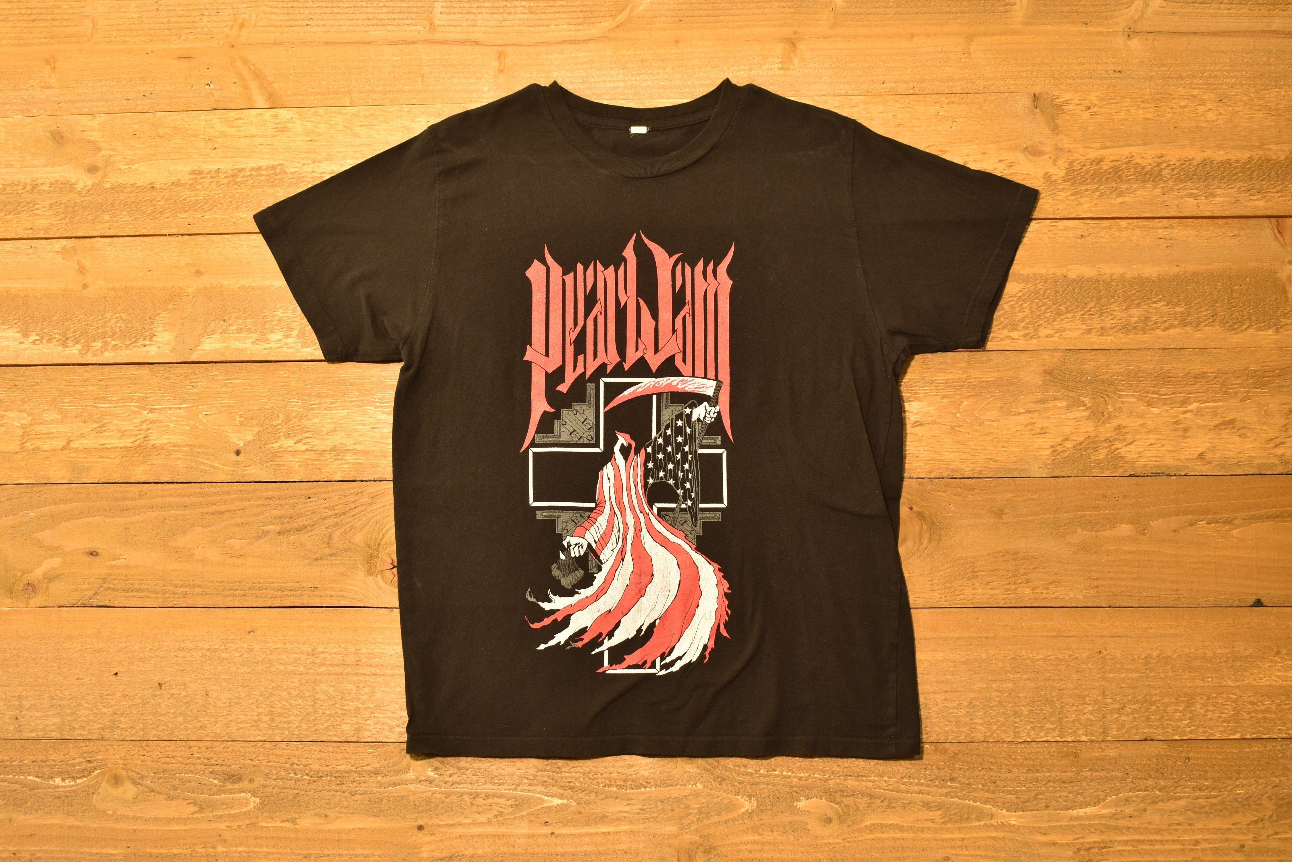 Pearl jam T-Shirt Mens Medium Used Black Band Tee