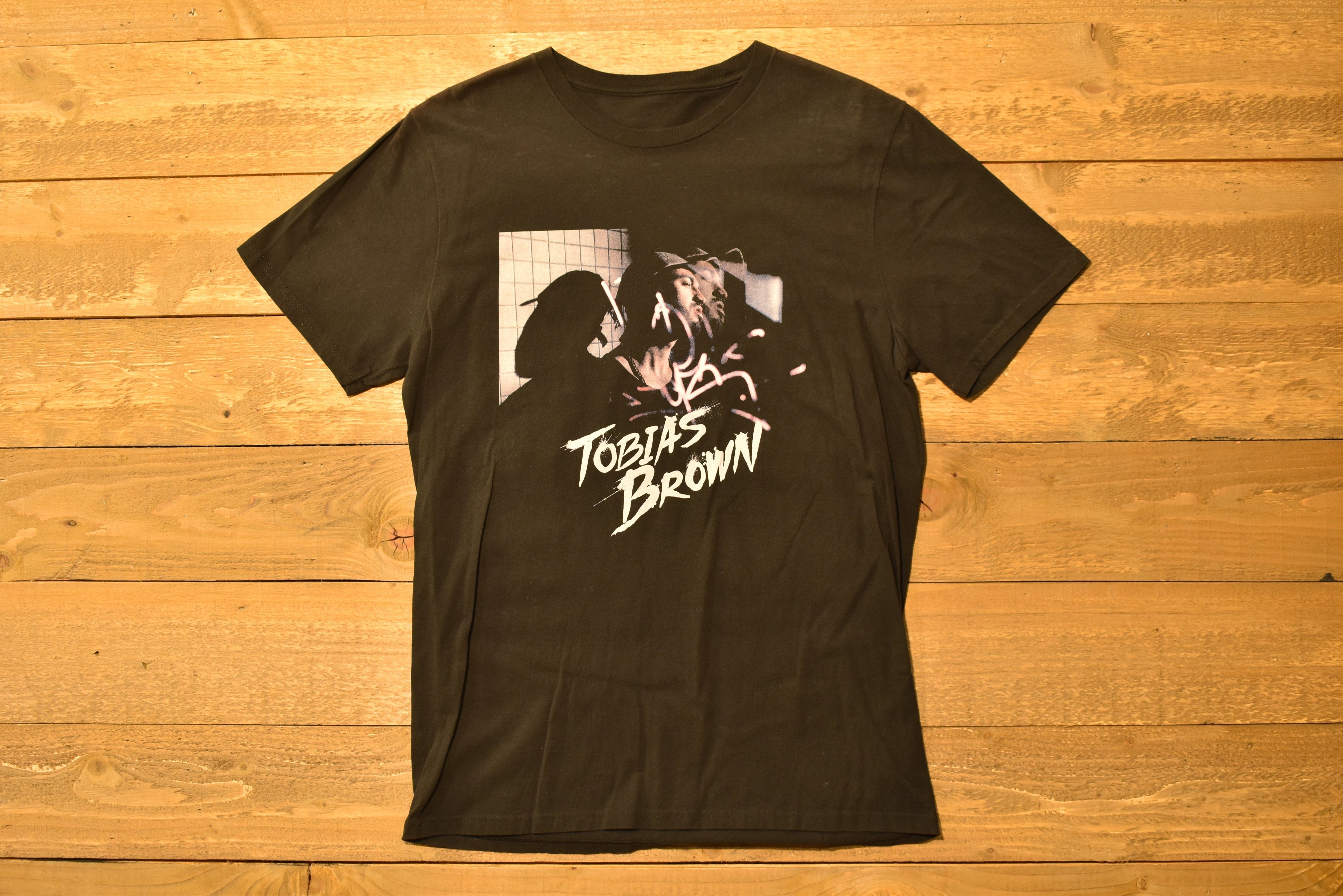 Tobias Brown T Shirt Size Large LFDO