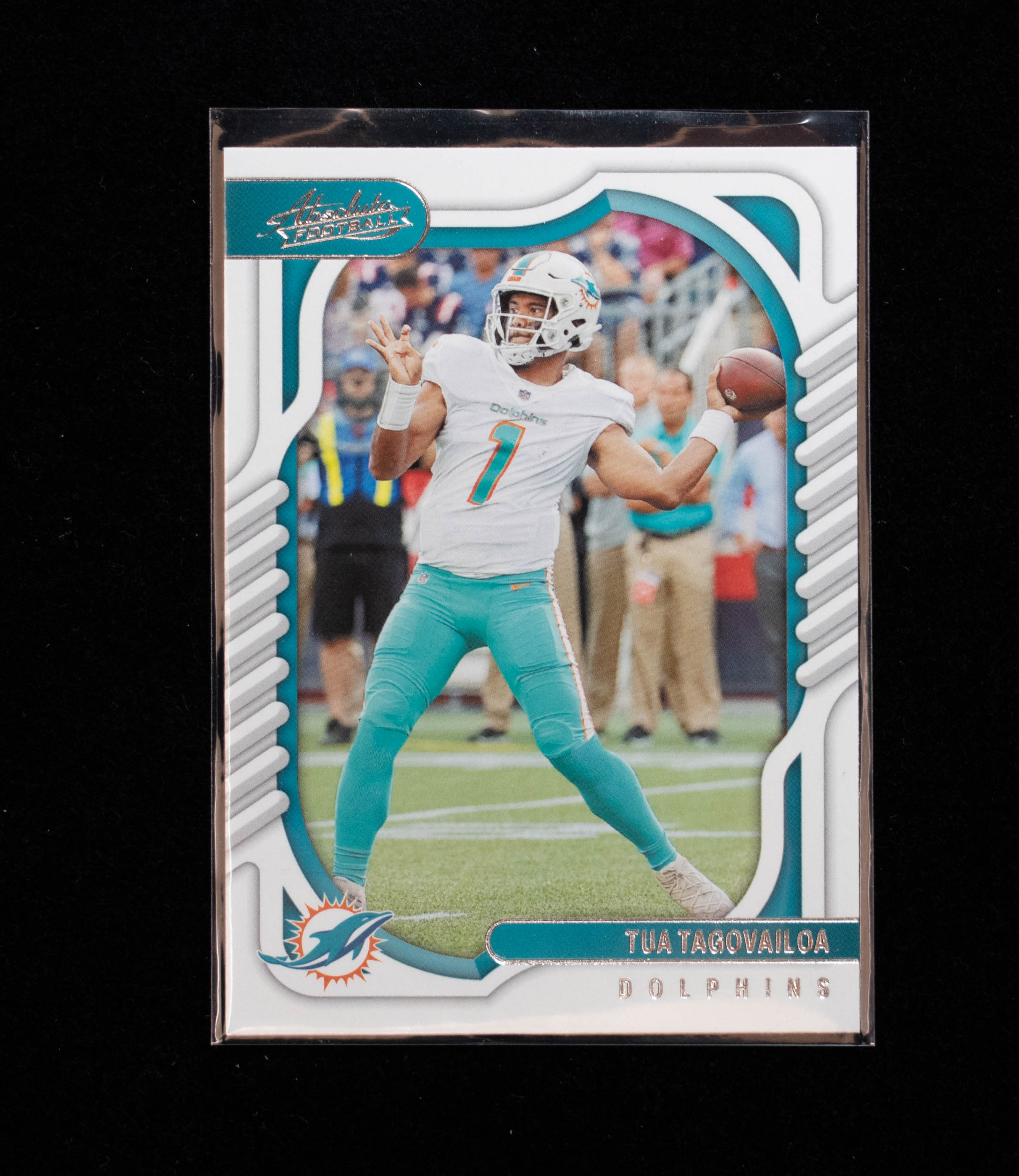 Tua Tagovailoa 50 Panini 2022 Absolute Football Dolphins