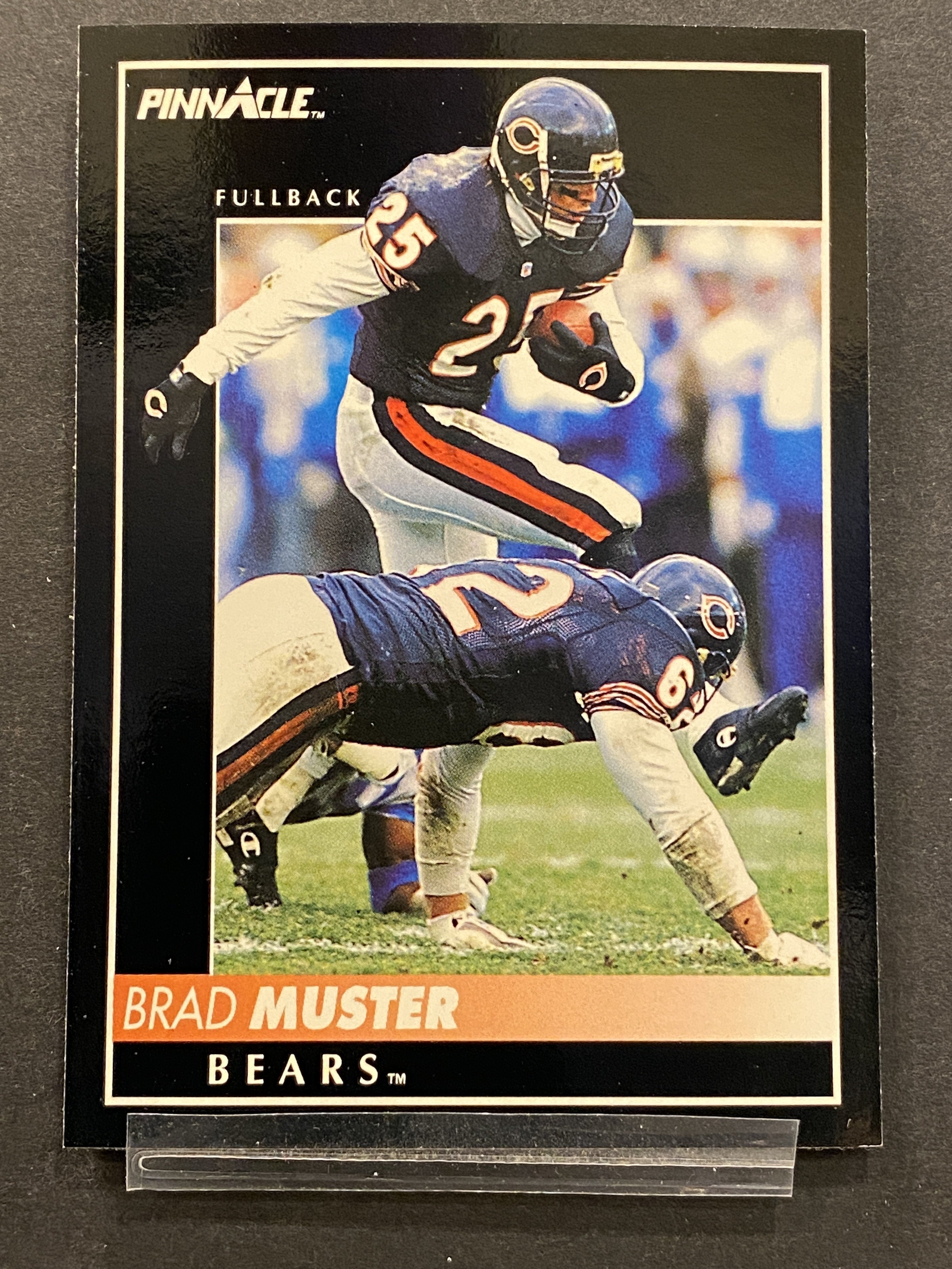 Brad Muster Pinnacle Football Card Chicago Bears