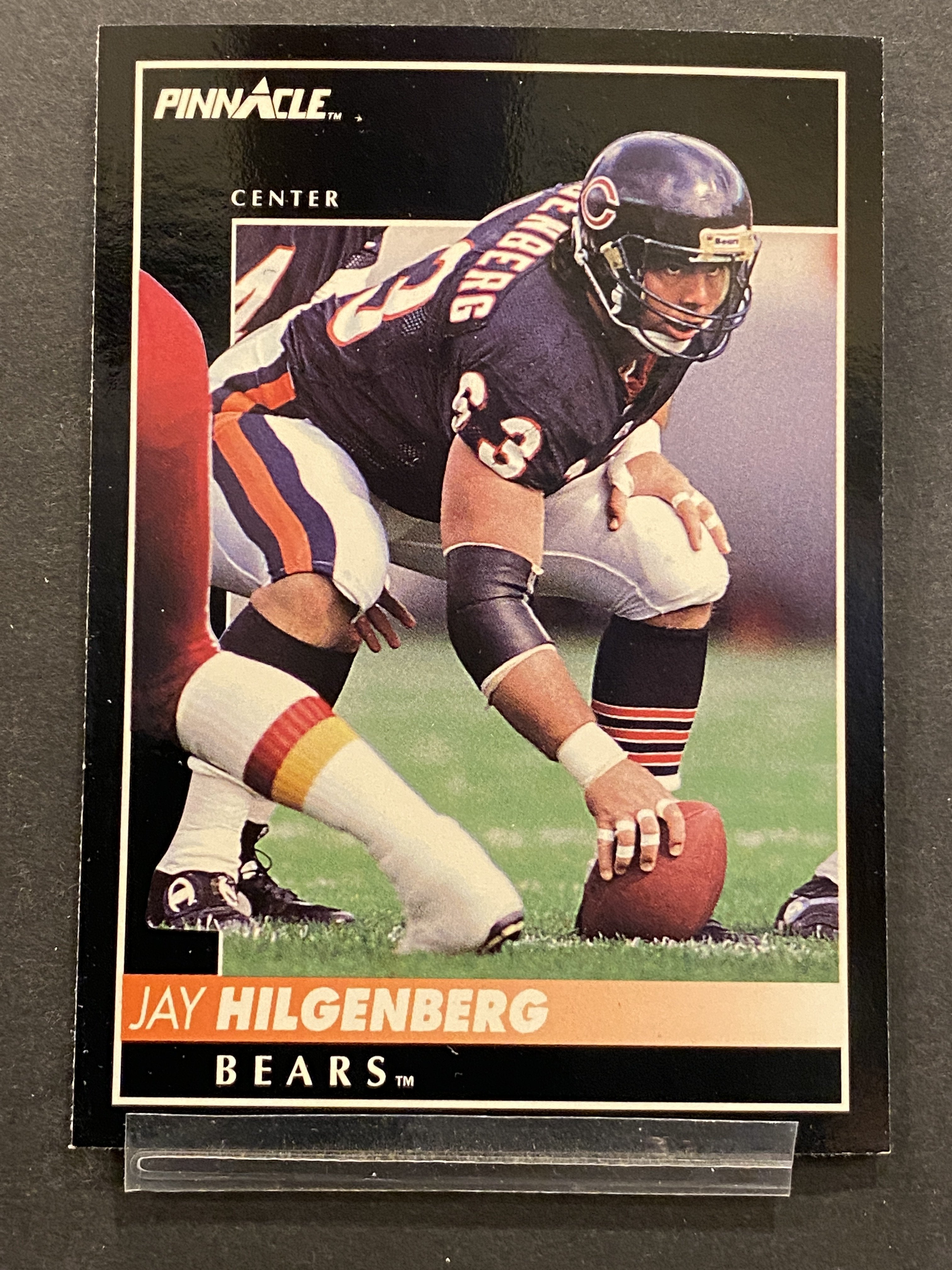 Jay Hilgenberg Pinnacle Football Card Chicago Bears