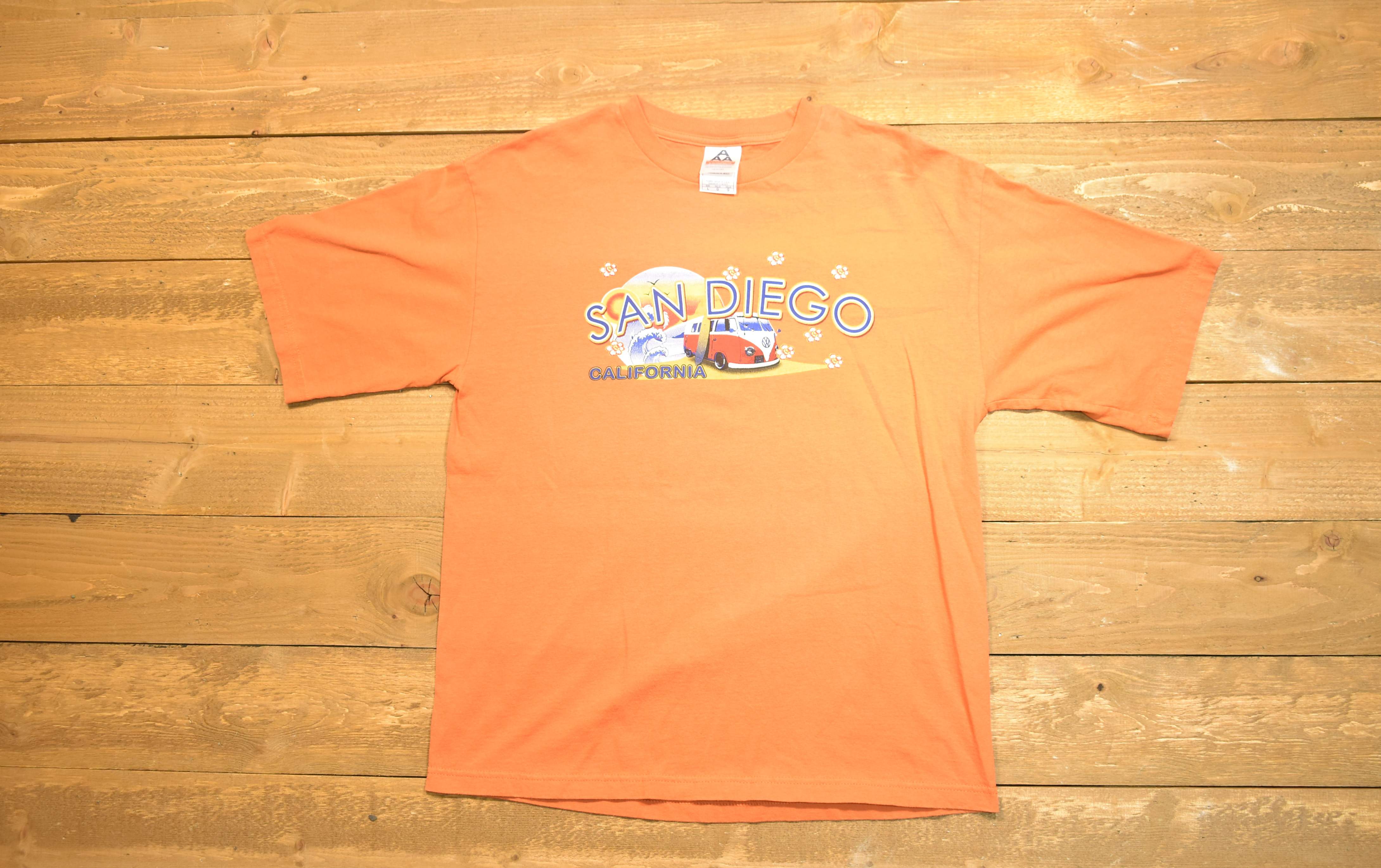 San Diego California men's T-shirt large orange used