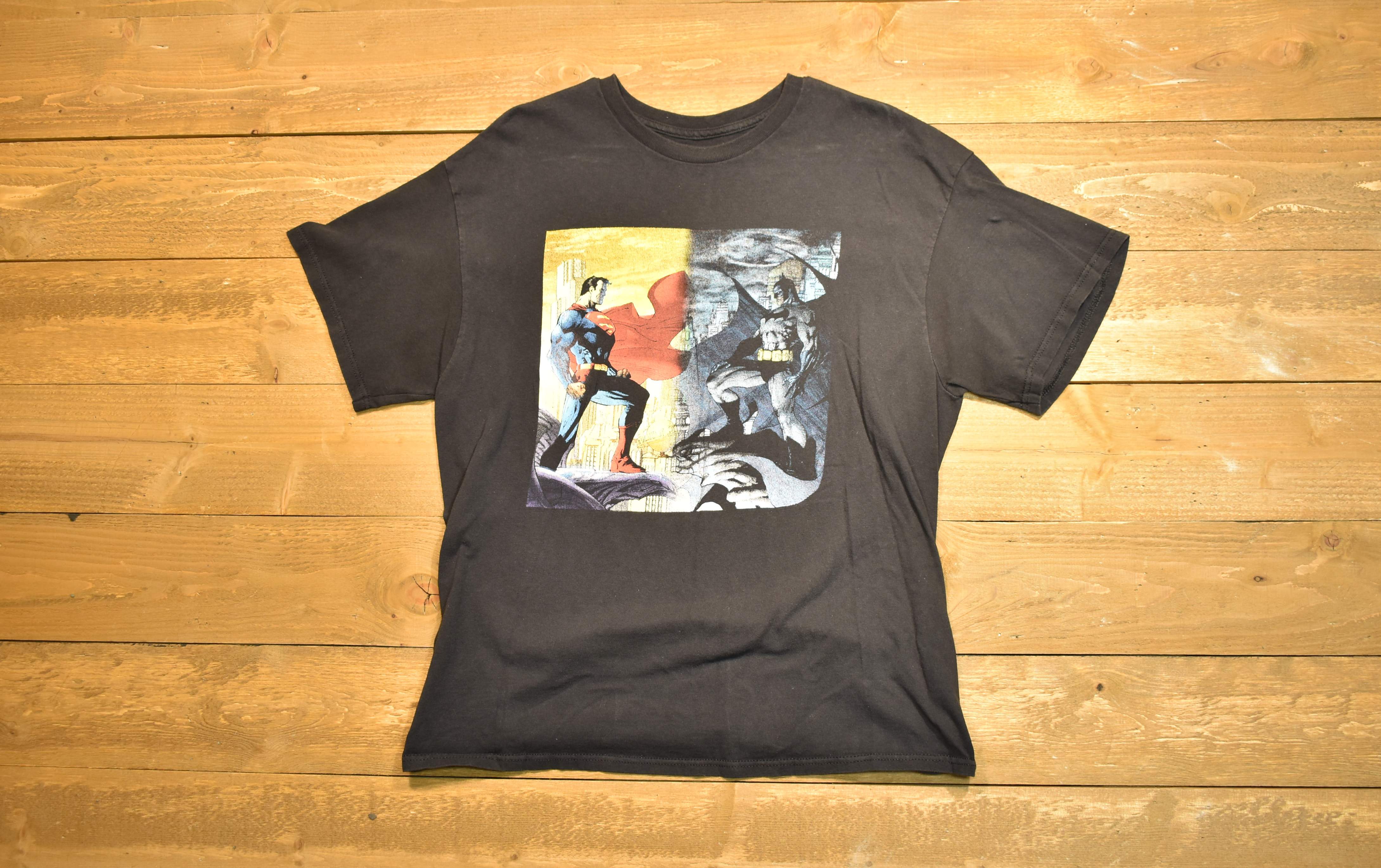 Batman versus superman DC comics T-shirt extra large authentic used