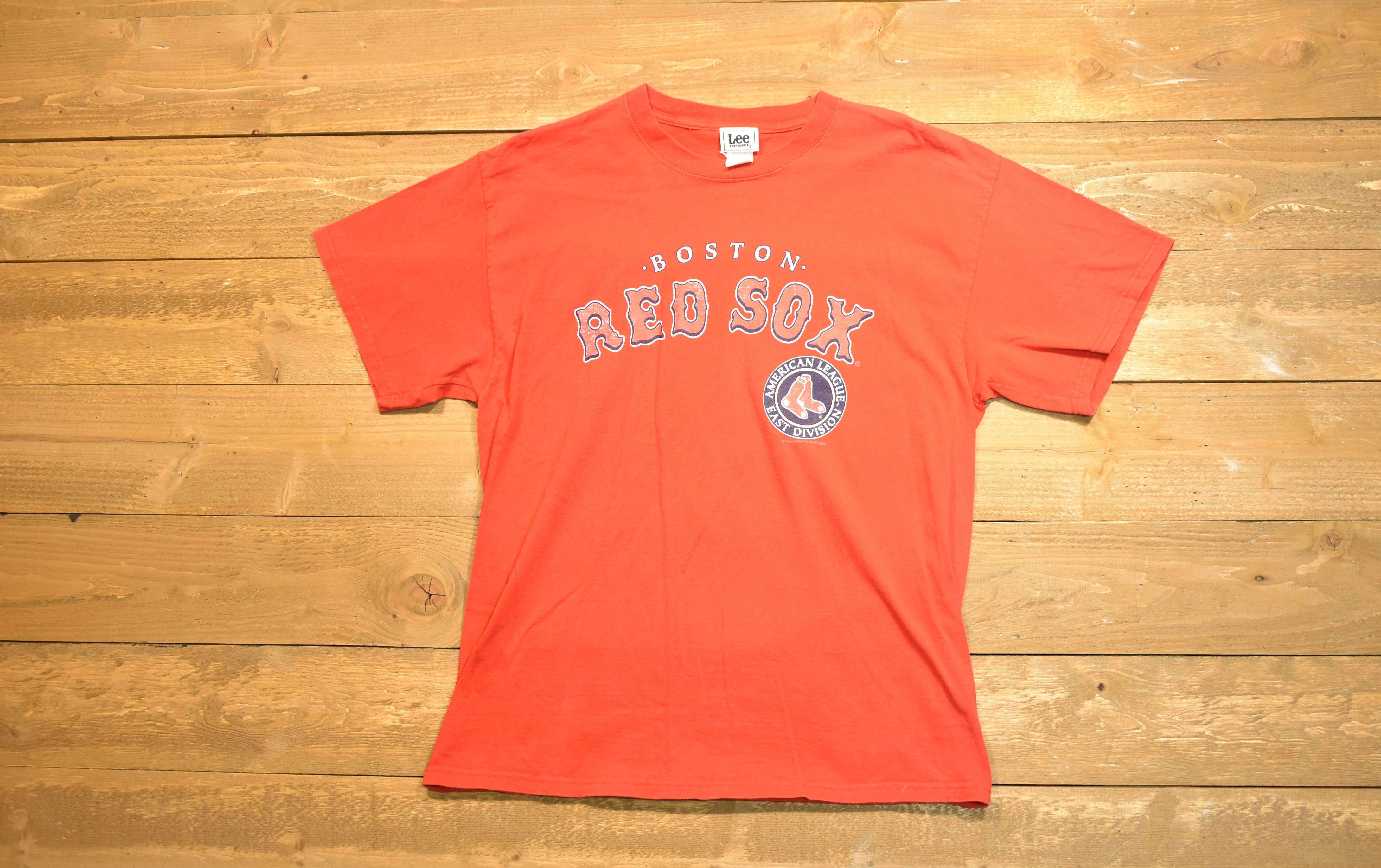 Boston Red Sox men's T-shirt large 2004 MLB baseball used