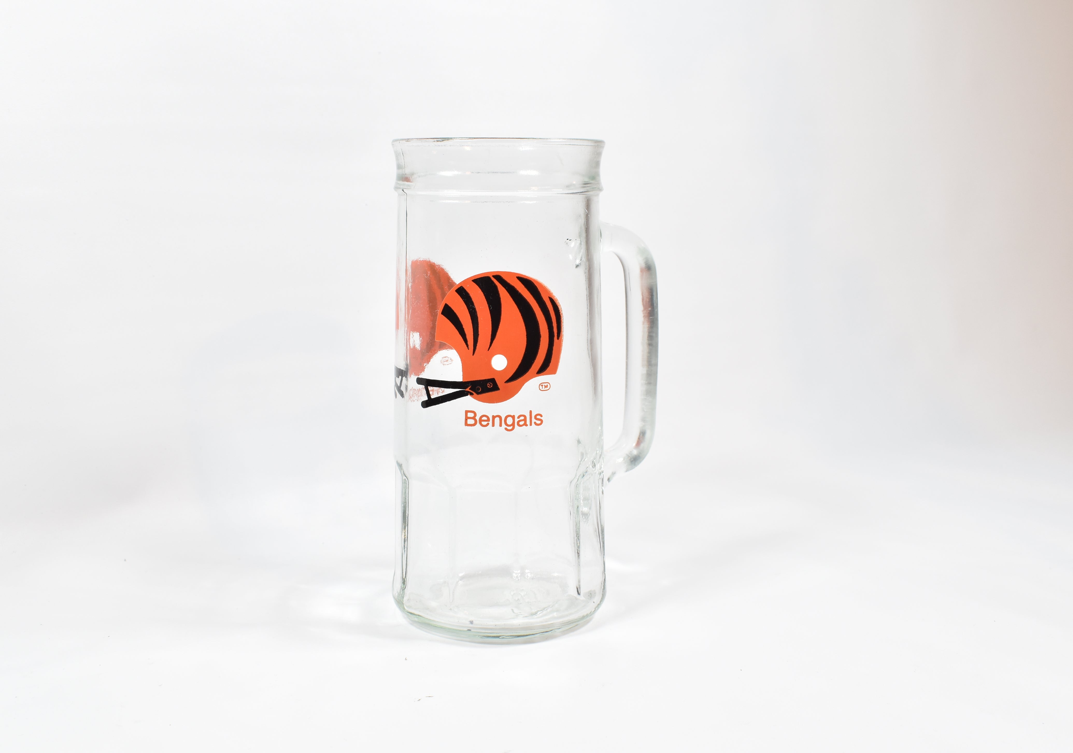 Bengals Vintage Tall glass 7 inch Beer mug NFL football Collectible beer mug Use