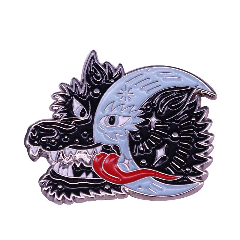 Night Wolf Moon Witchcraft Brooch Halloween Art Badge Dark Animal Pin