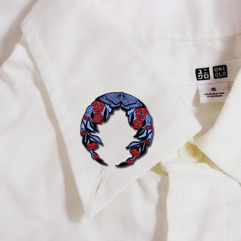 Mysterious Yue'e Flower Brooch Blue Moth Art Badge