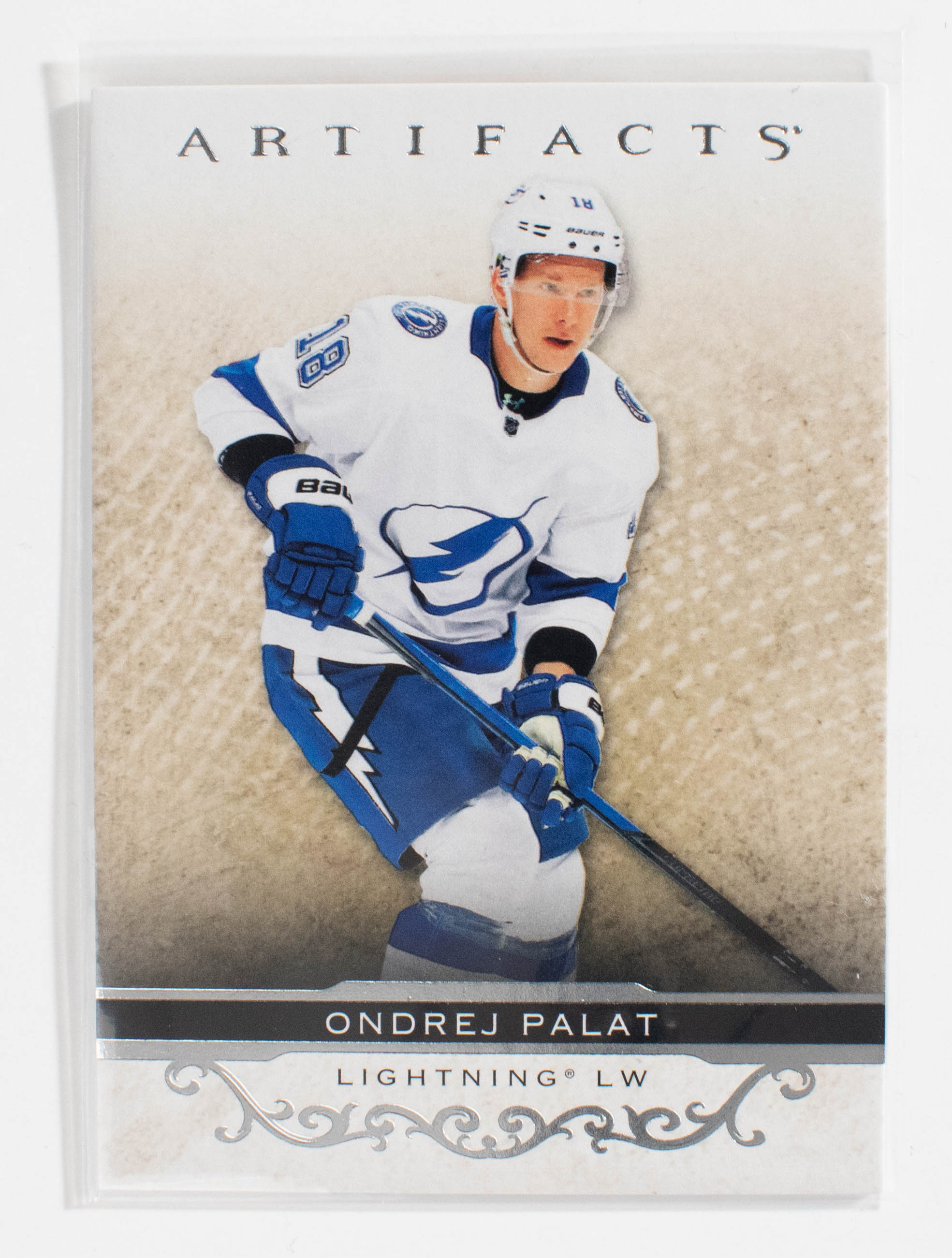 Ondrej Palat 11 Lightning Artifacts Hockey 21-22 UD