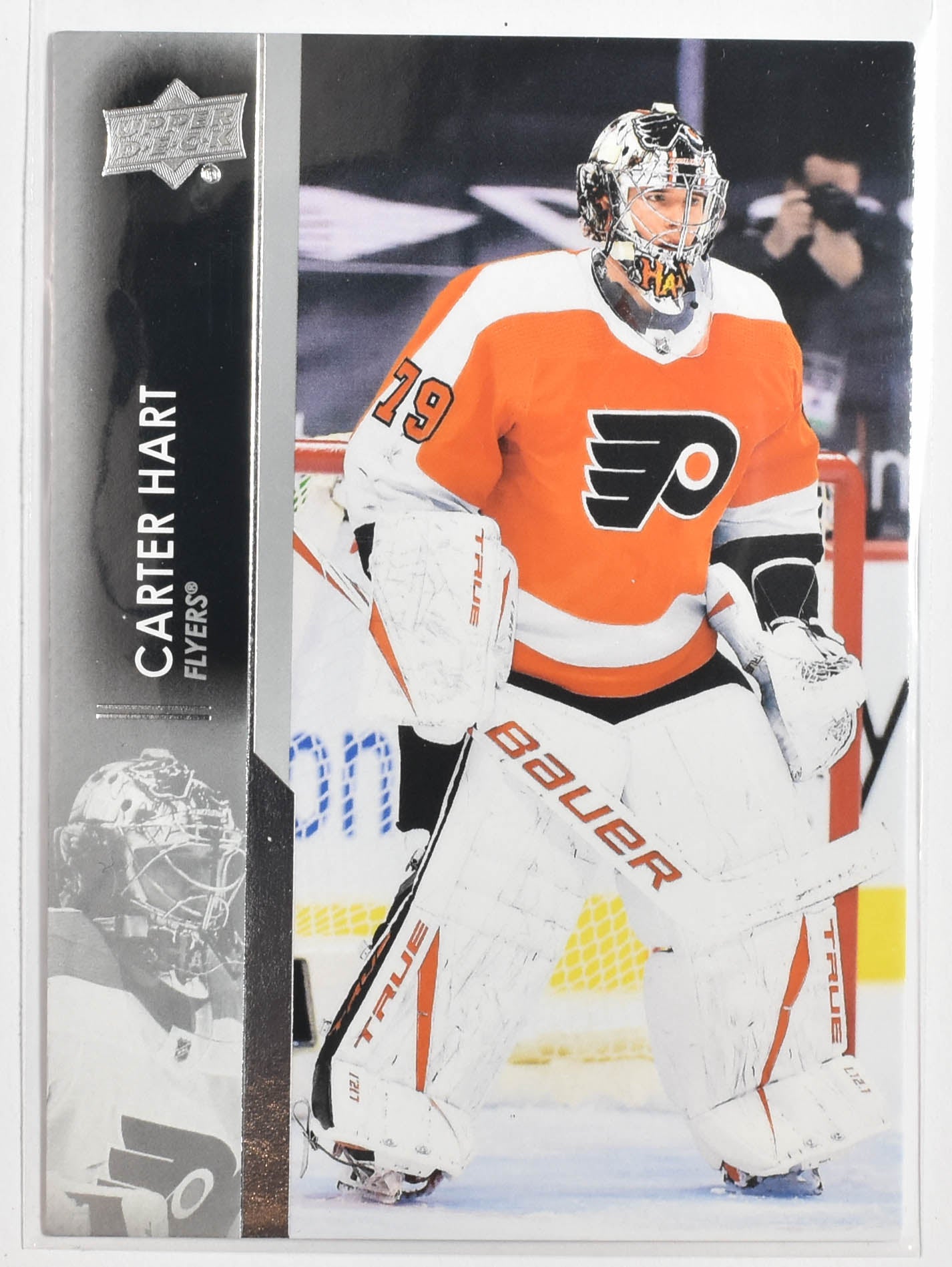Carter Hart 135 Flyers Upper Deck NHL 2021-22 Series 1