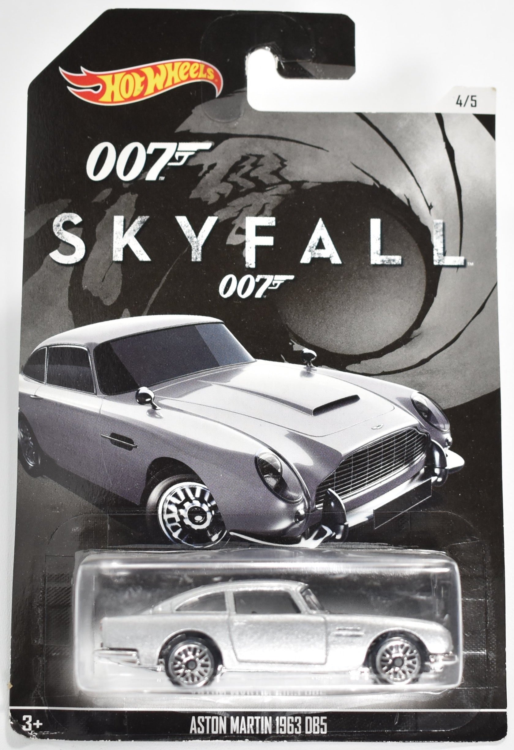 Hot Wheels diecast car Sky Fall 007 Aston Martin 1963 DB5