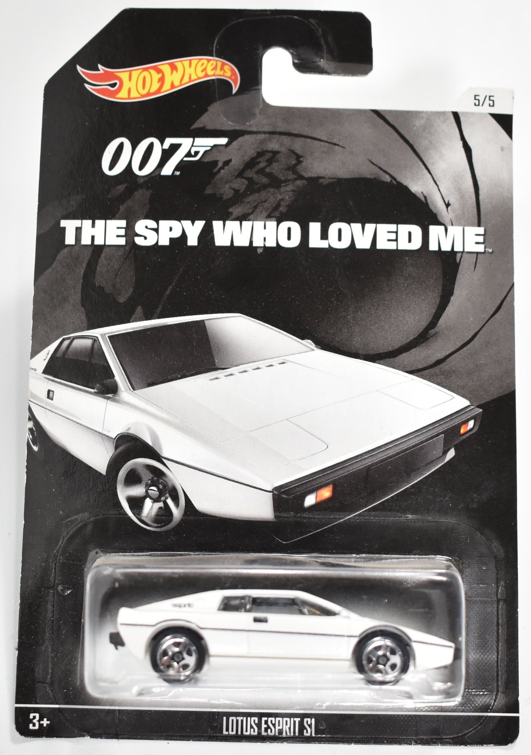 Hot Wheels diecast car The Spy Who Loved Me Lotus Esprit S1