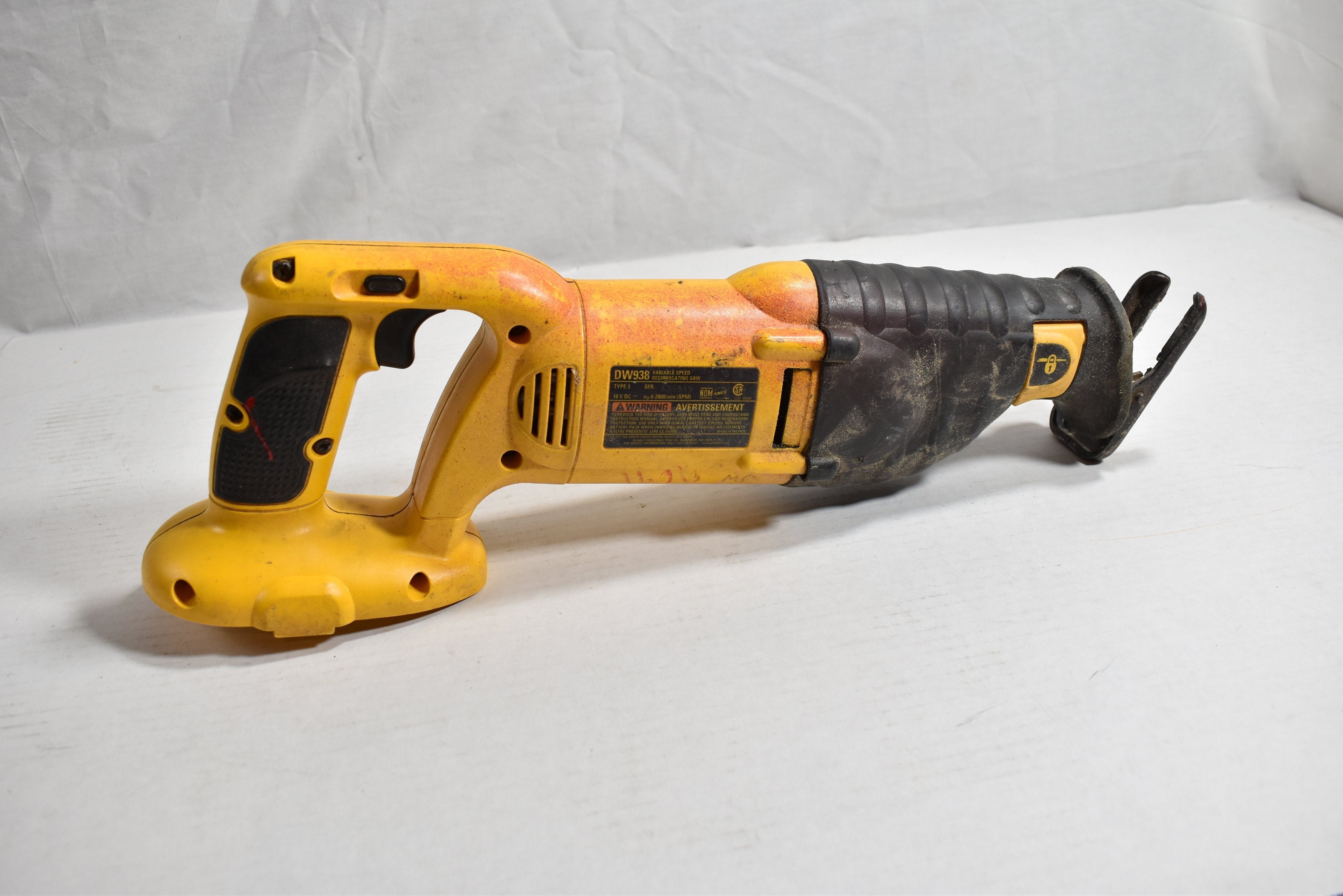 Yellow Dewalt Skill Saw USED Untested DW 938 535959