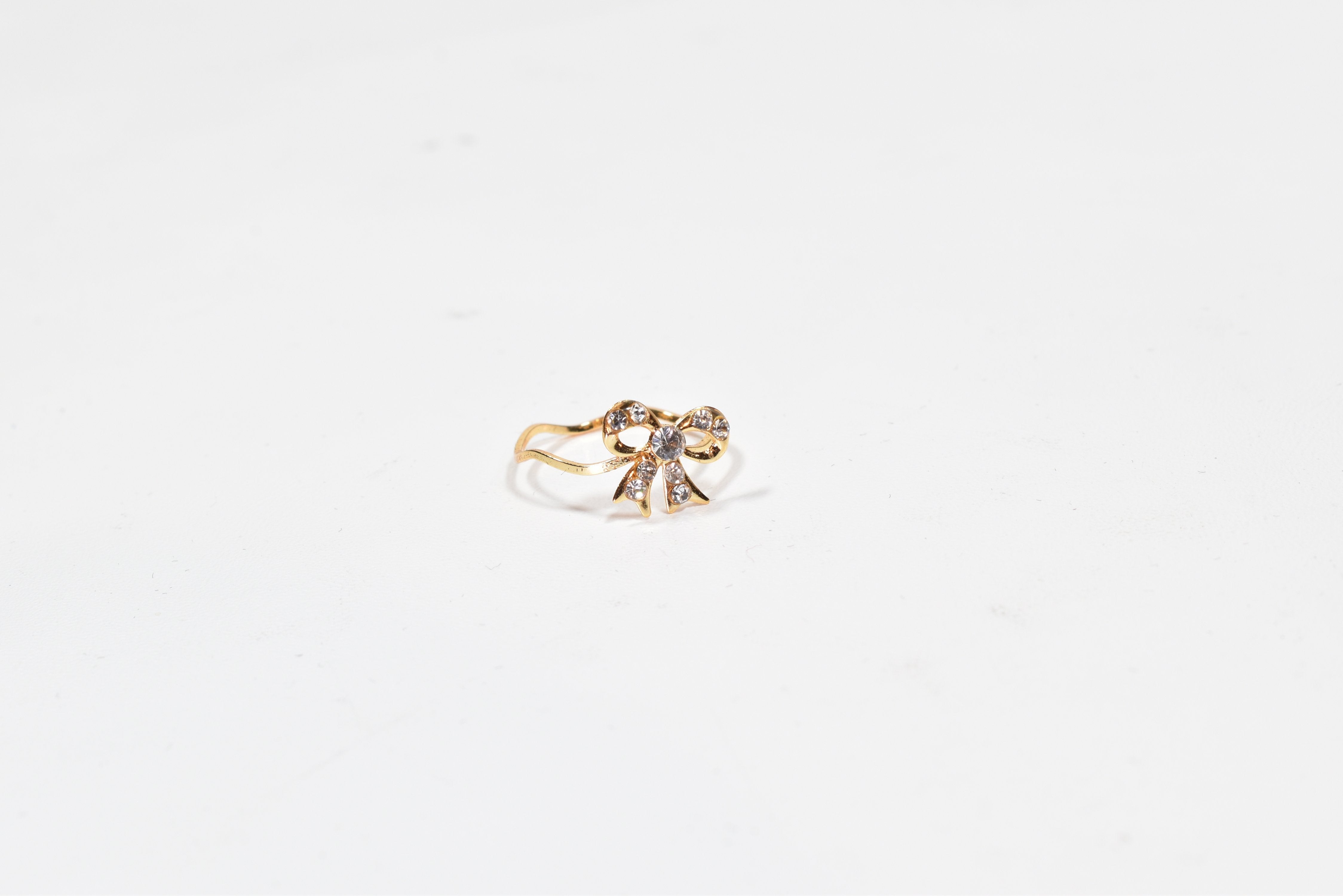 Cluster Ribbon Heart Diamond Ring Gold Band Promise Ring Size 6 -00011